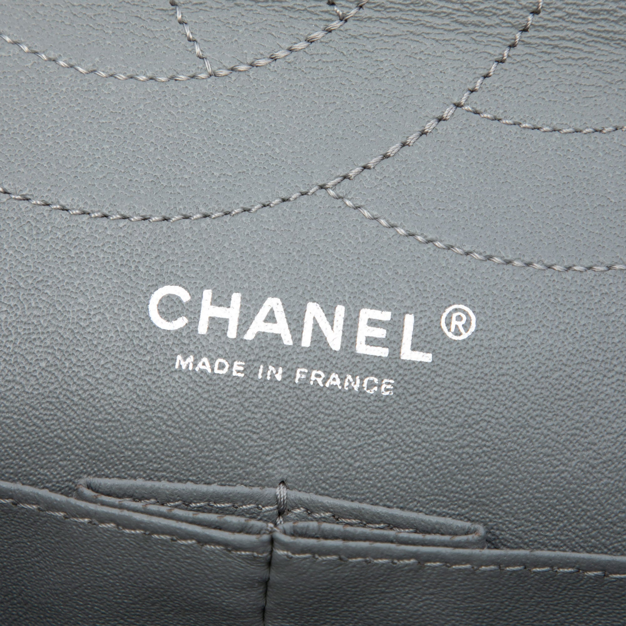 Chanel Bicolor Quilted Caviar and Iridescent Calfskin Reissue 2.55 Double Flap 227 - image 5