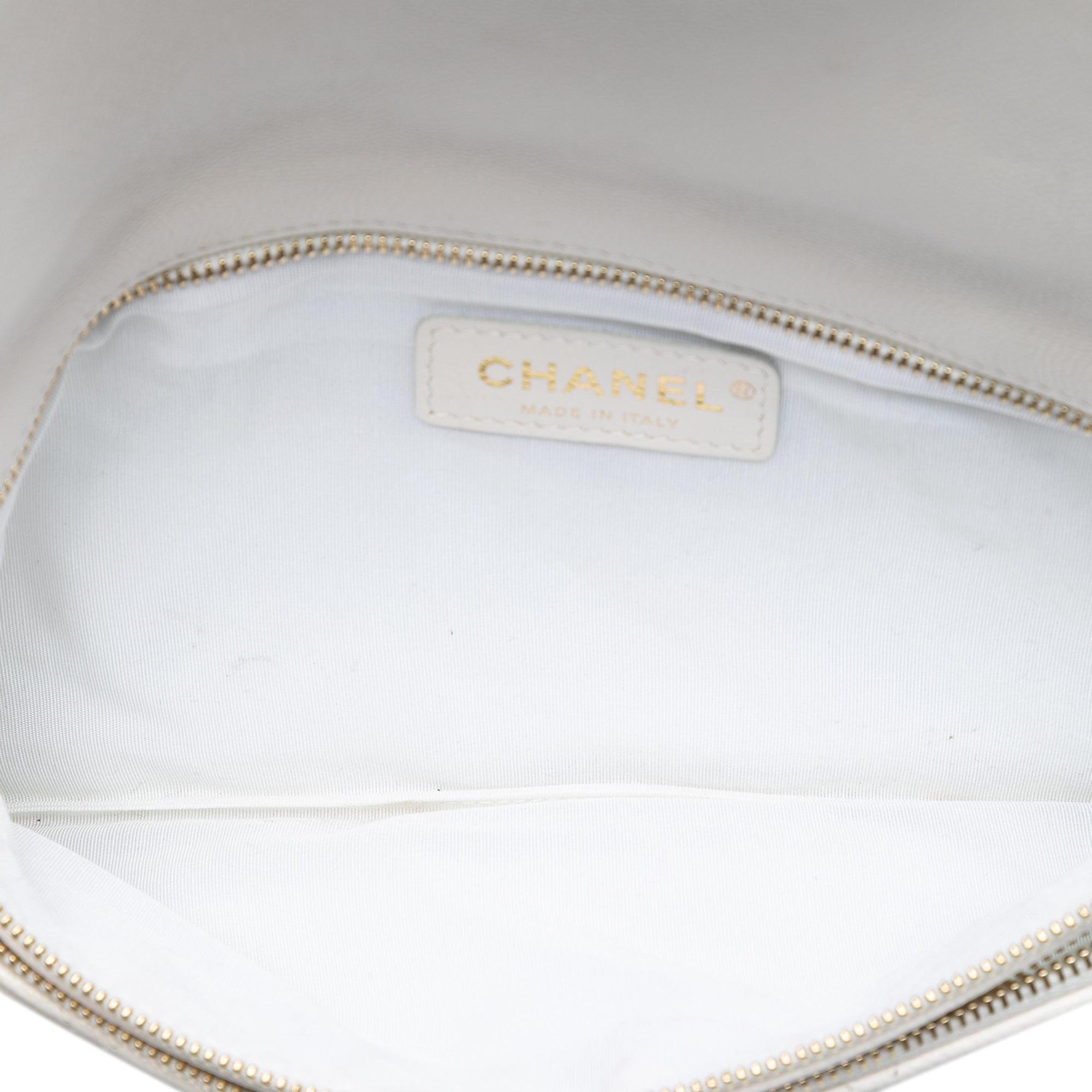 Chanel Quilted Caviar East West Flap Clutch - image 4