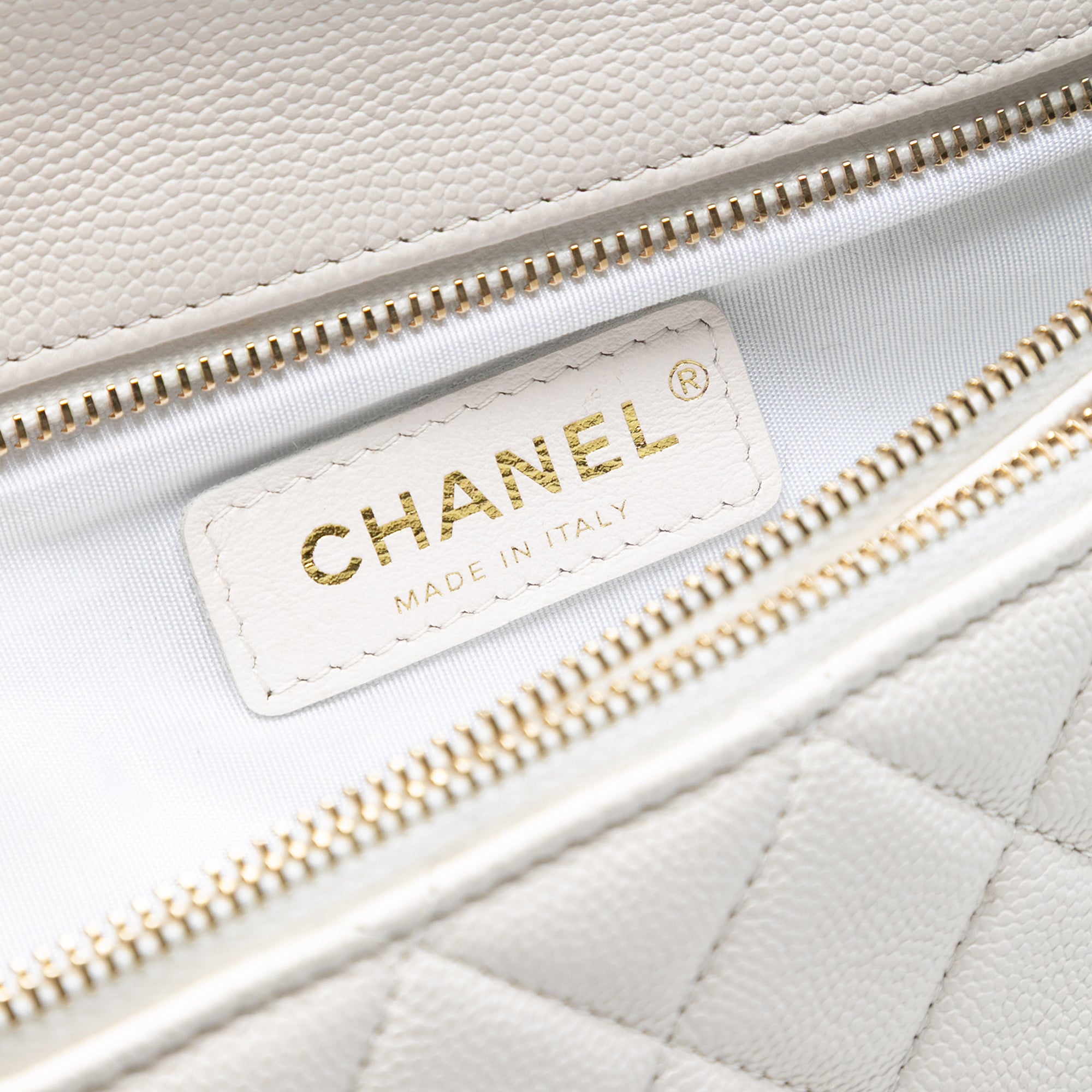 Chanel Quilted Caviar East West Flap Clutch - image 5