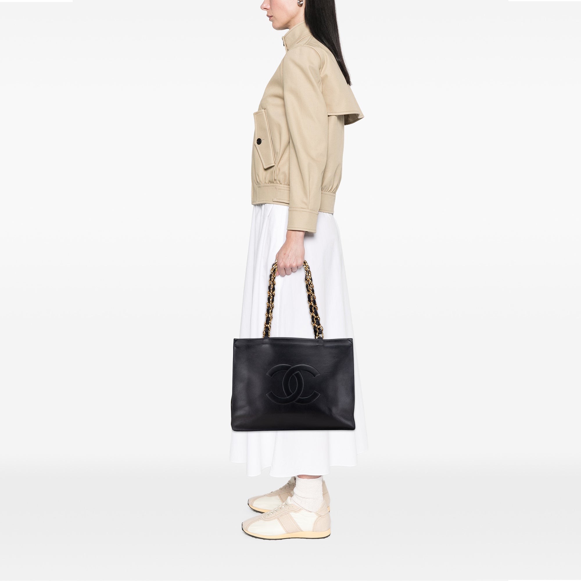 Chanel CC Lambskin Chain Tote - image 11