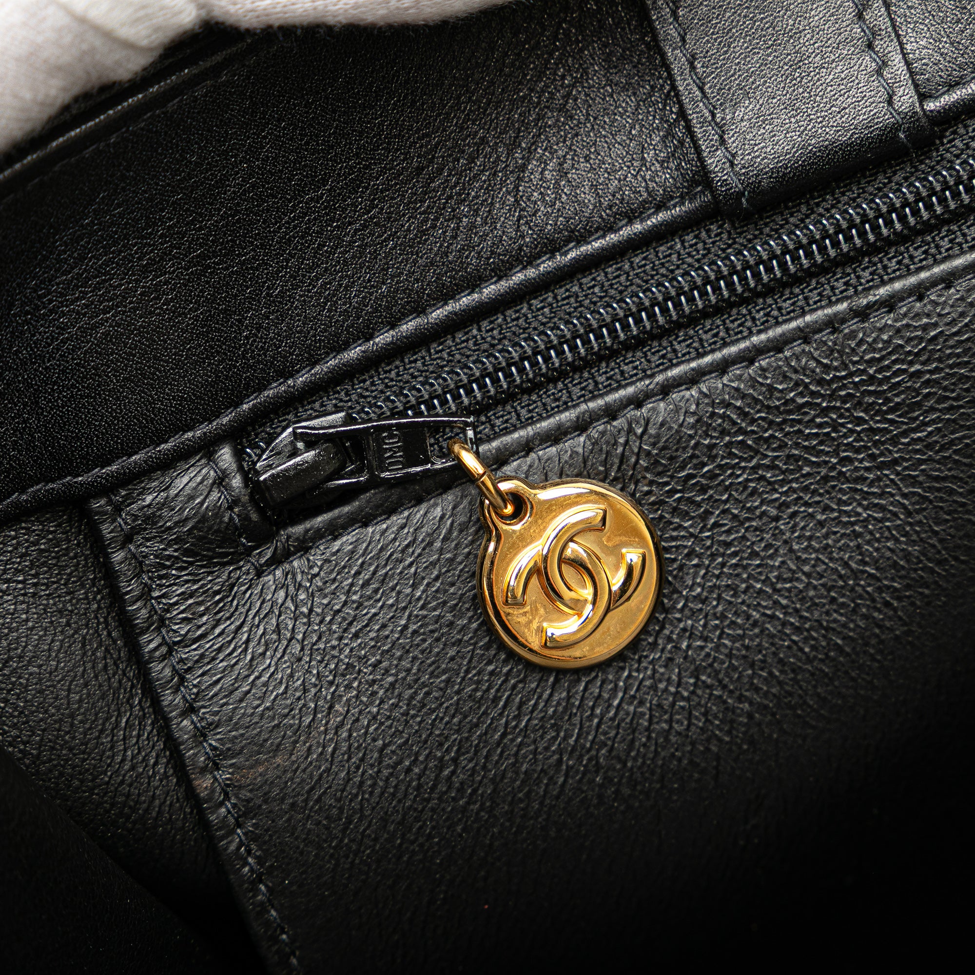 Chanel CC Lambskin Chain Tote - image 5