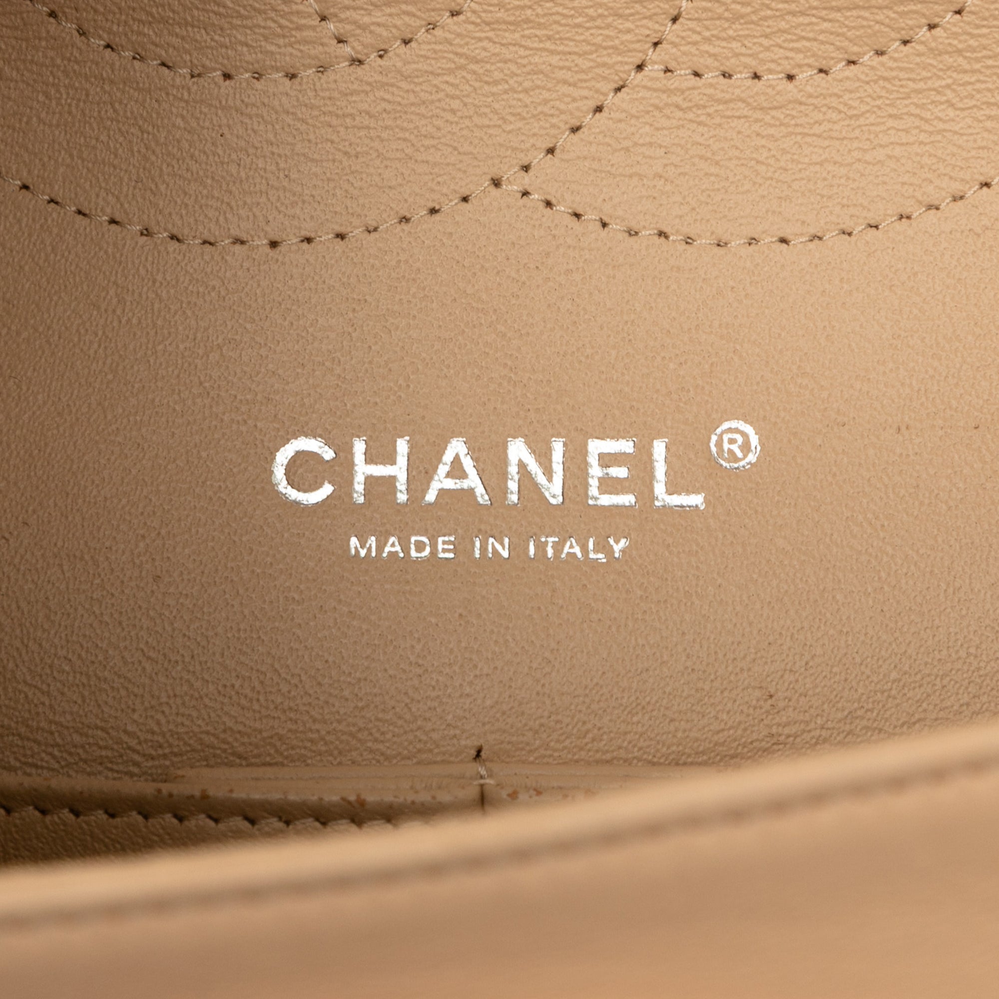 Chanel Jumbo Classic Lambskin Double Flap - image 5