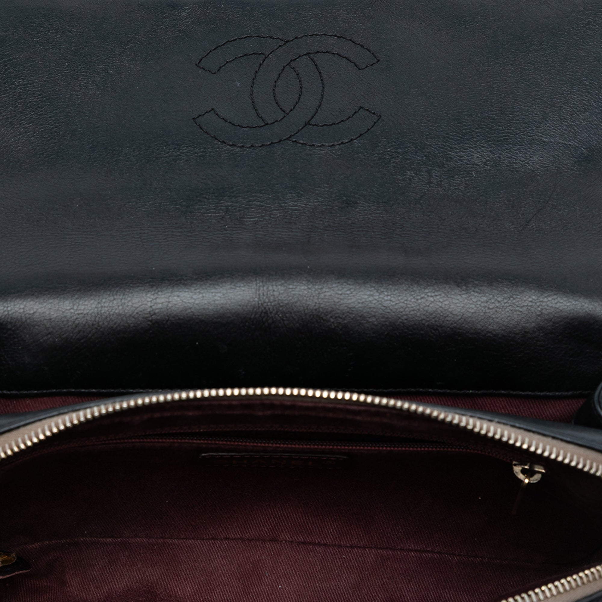Chanel Paris Dallas Small Quilted Calfskin Chic Stitch Flap - image 4