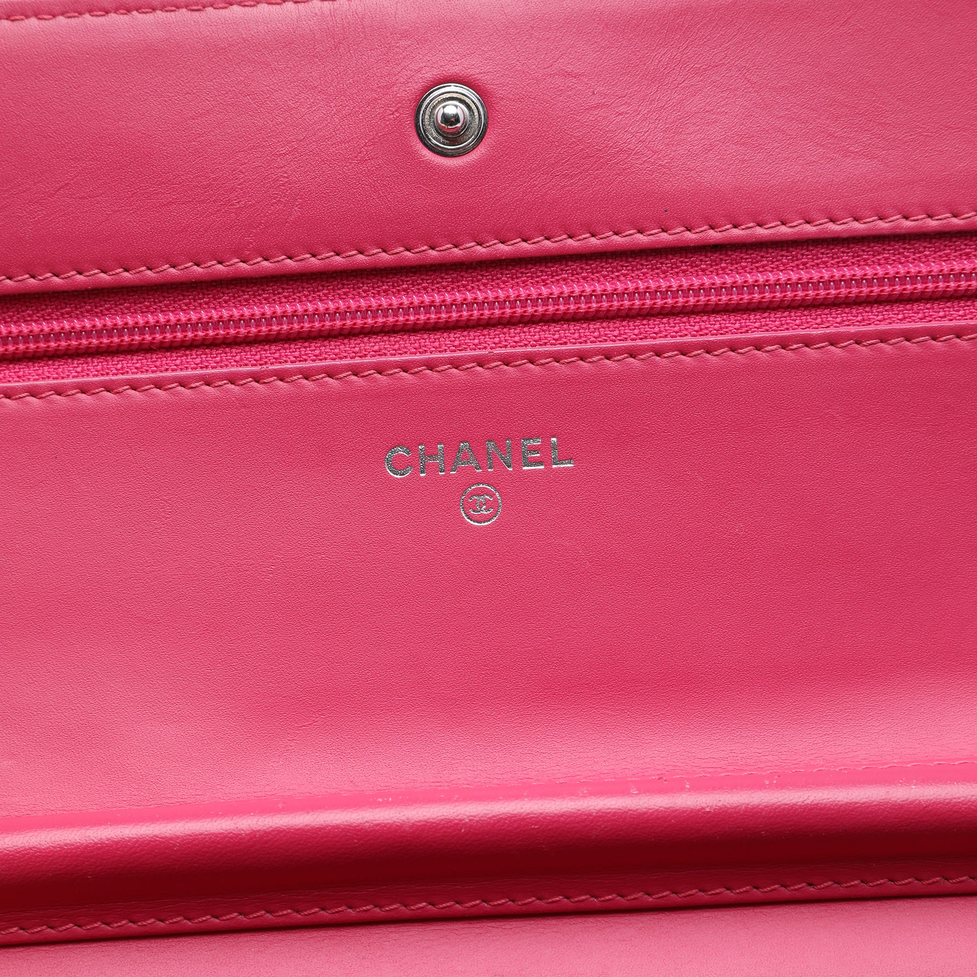 Chanel CC Quilted Patent Wallet On Chain - image 5