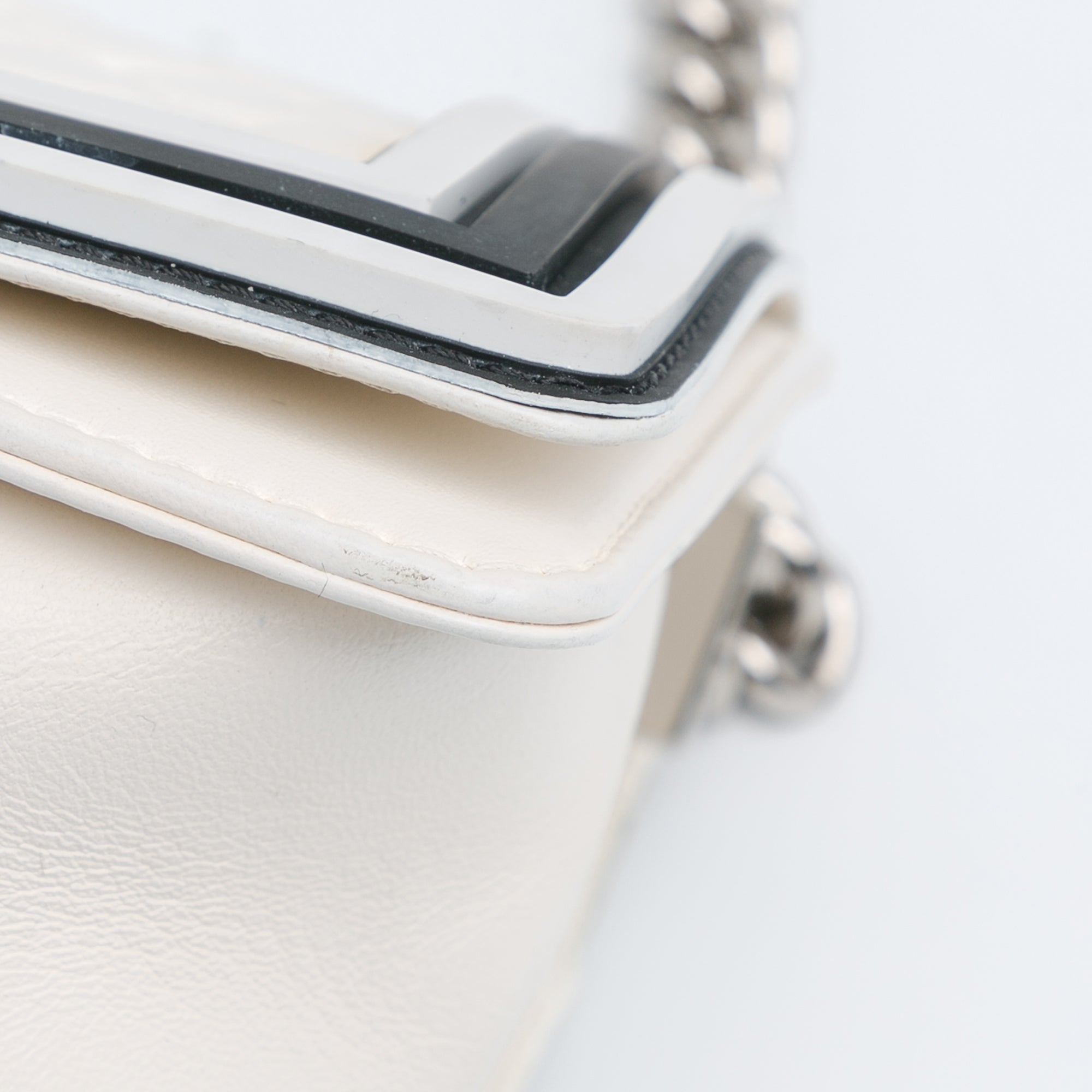 Chanel Old Medium Bicolor Quilted Lambskin and Rubber Boy Flap - image 8