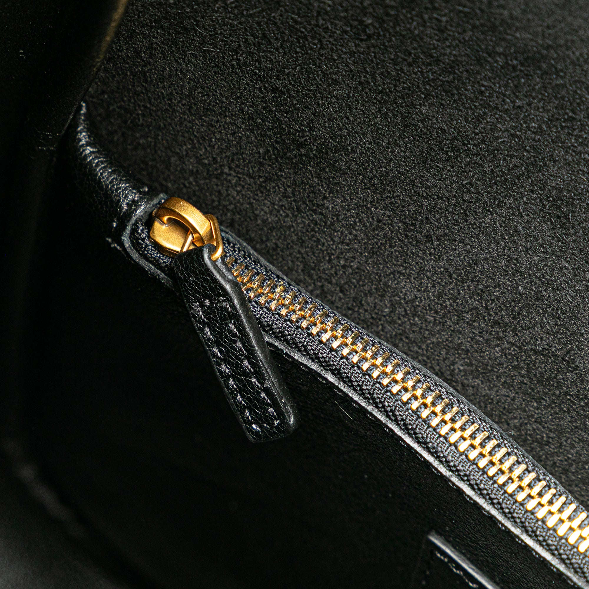 Saint Laurent Small Grained Calfskin Supple Le 5 a 7 Soft Hobo - image 7