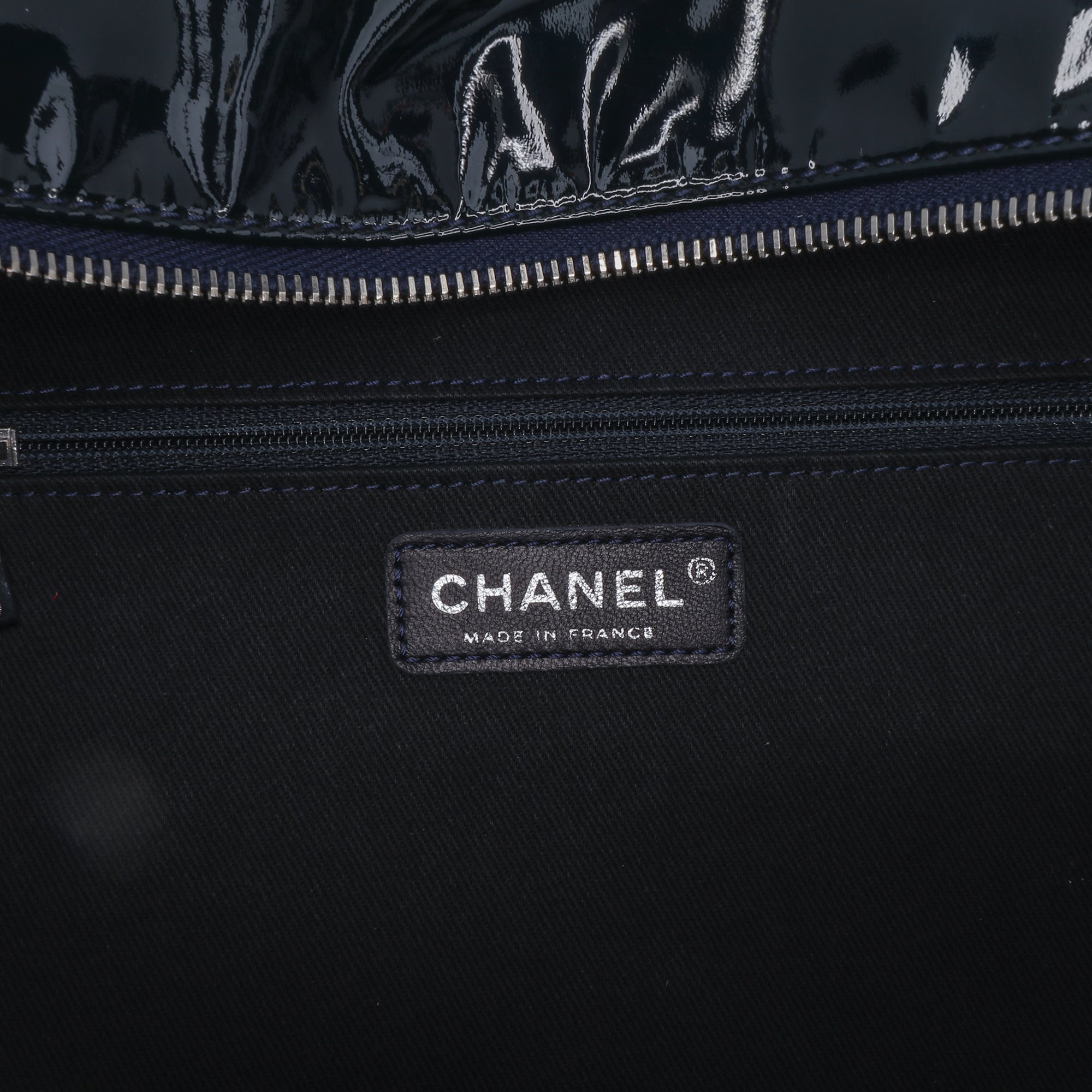 Chanel Large CC Quilted Patent Brilliant Camera Bag - image 5