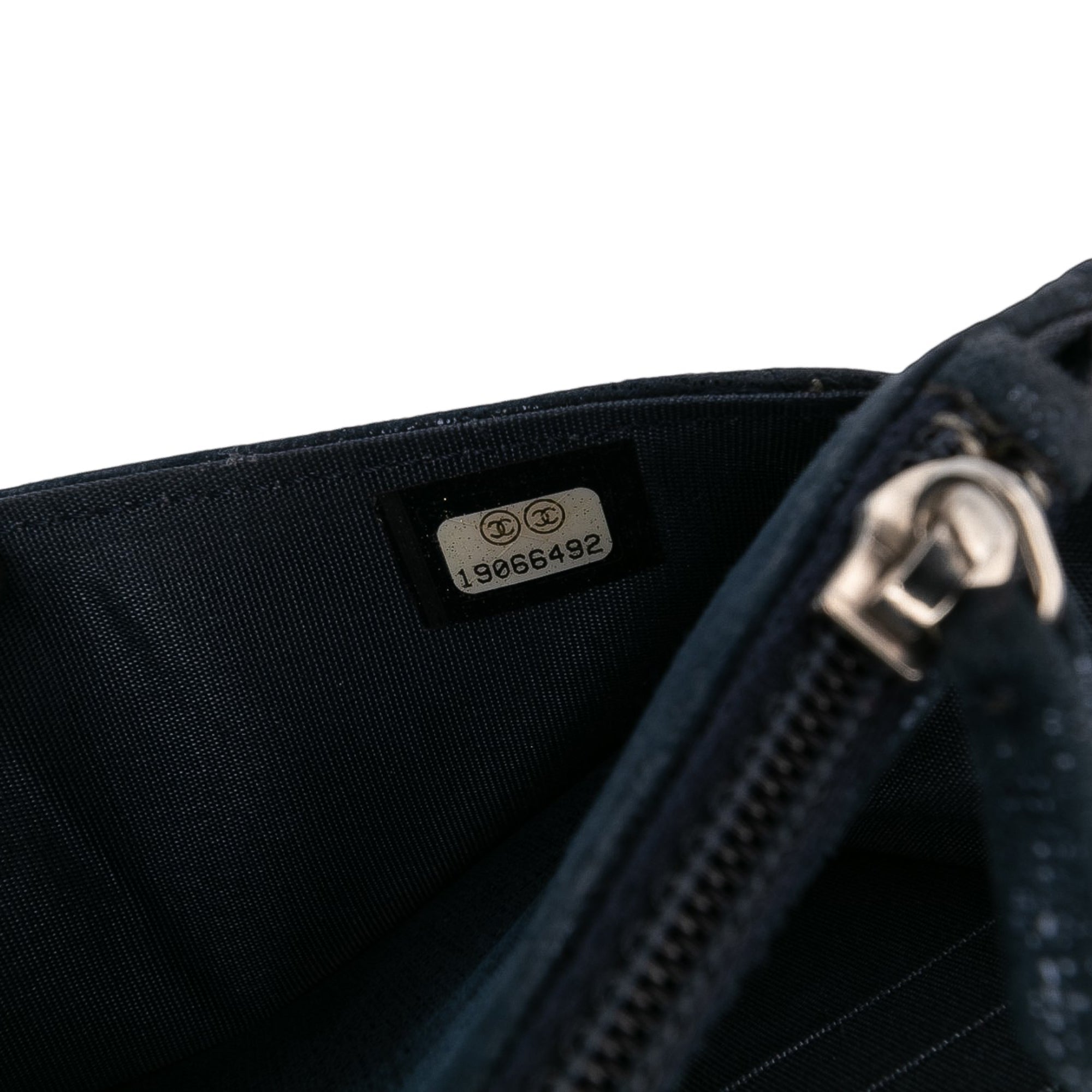 Chanel CC Quilted Metallic Fabric Wallet On Chain - image 7