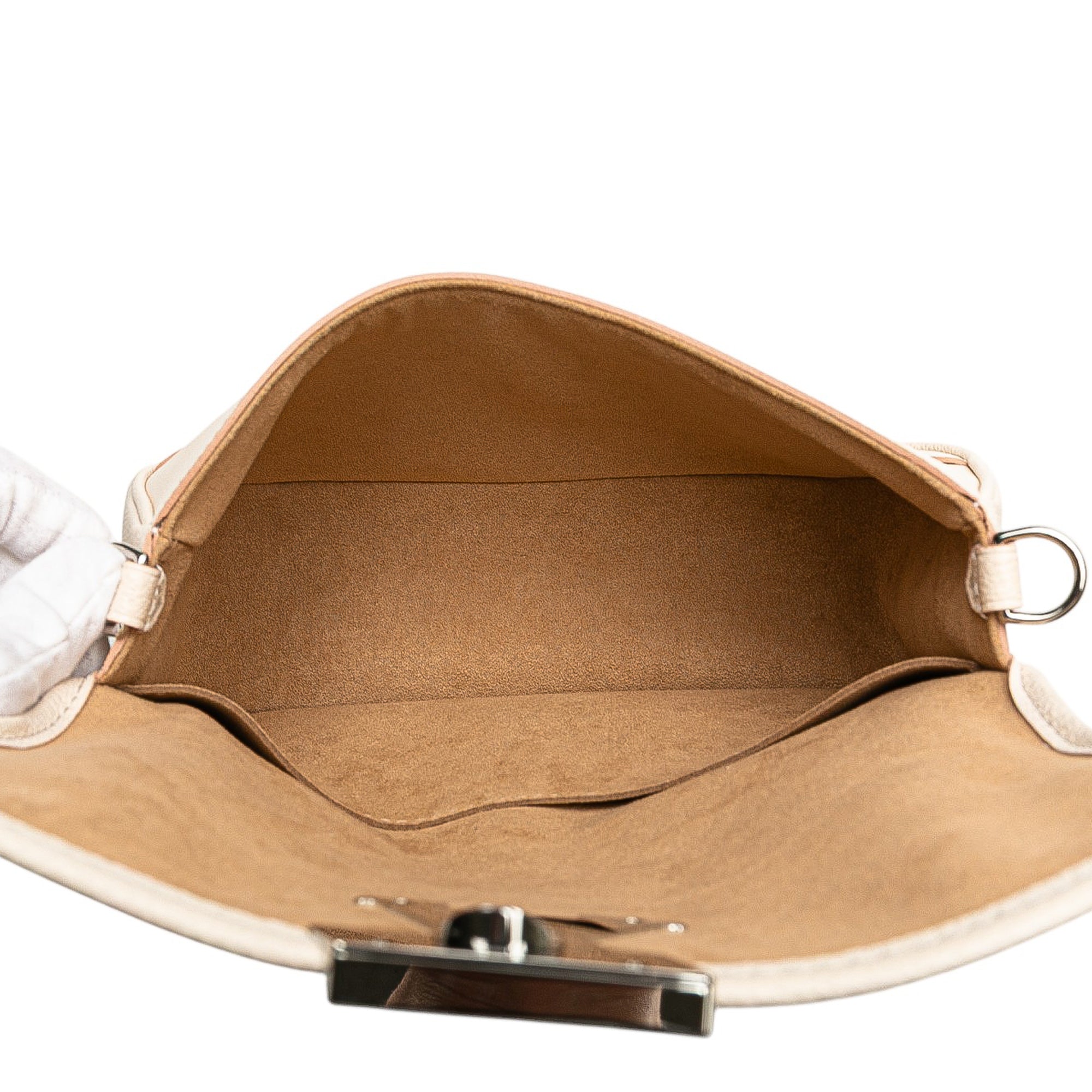 Louis Vuitton Epi Buci - image 4