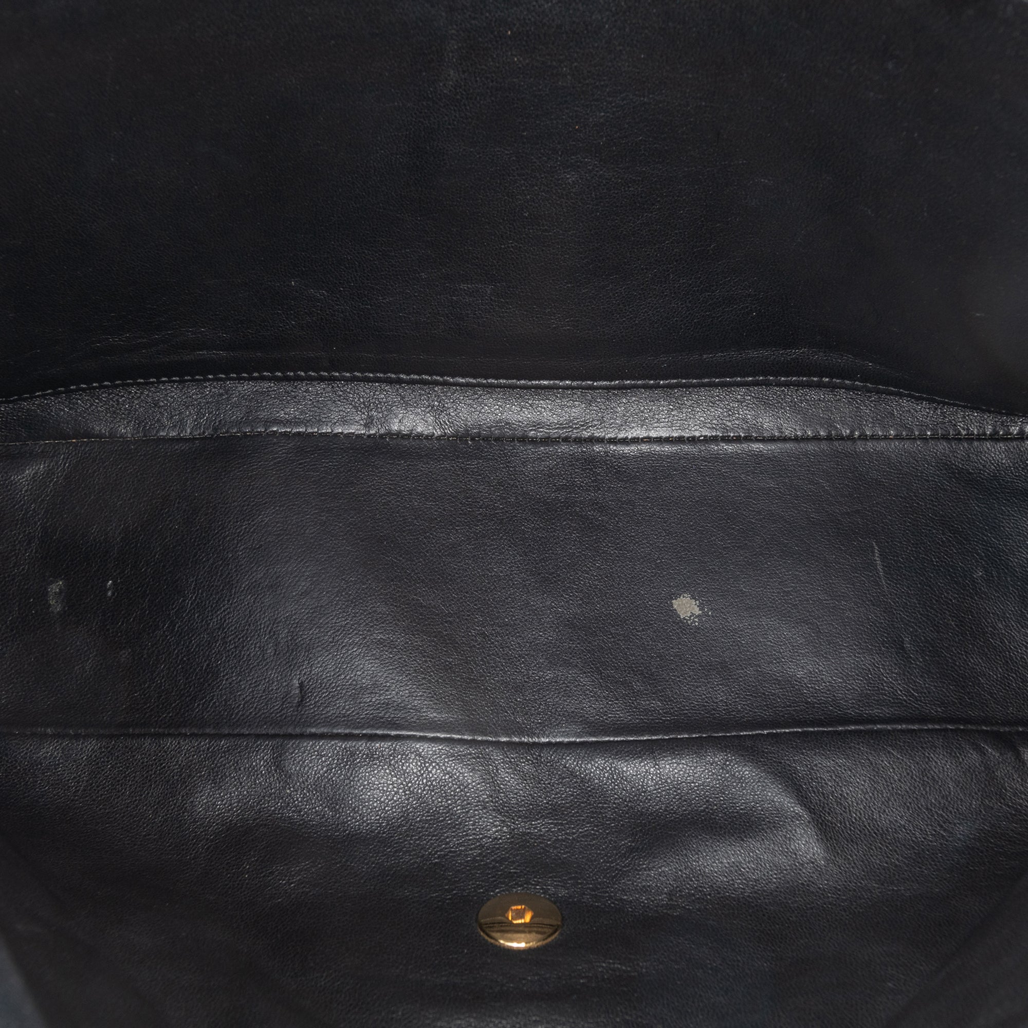 Chanel Maxi Classic Caviar Single Flap - image 4