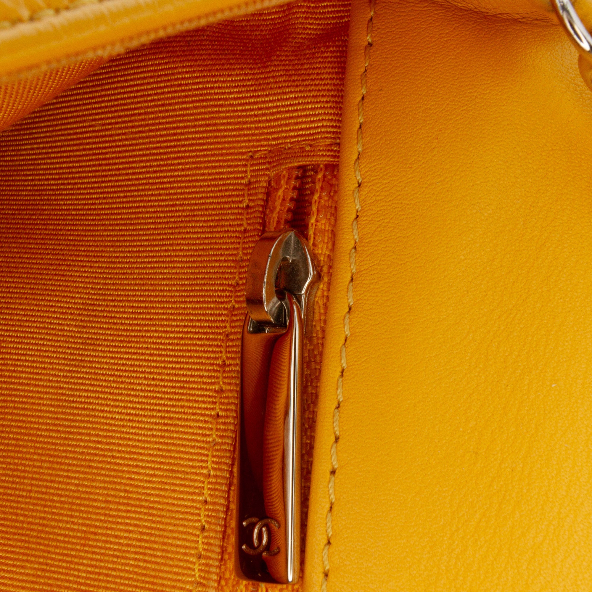 Chanel Crumpled Calfskin Bi Quilted Vintage Full Flap - image 7