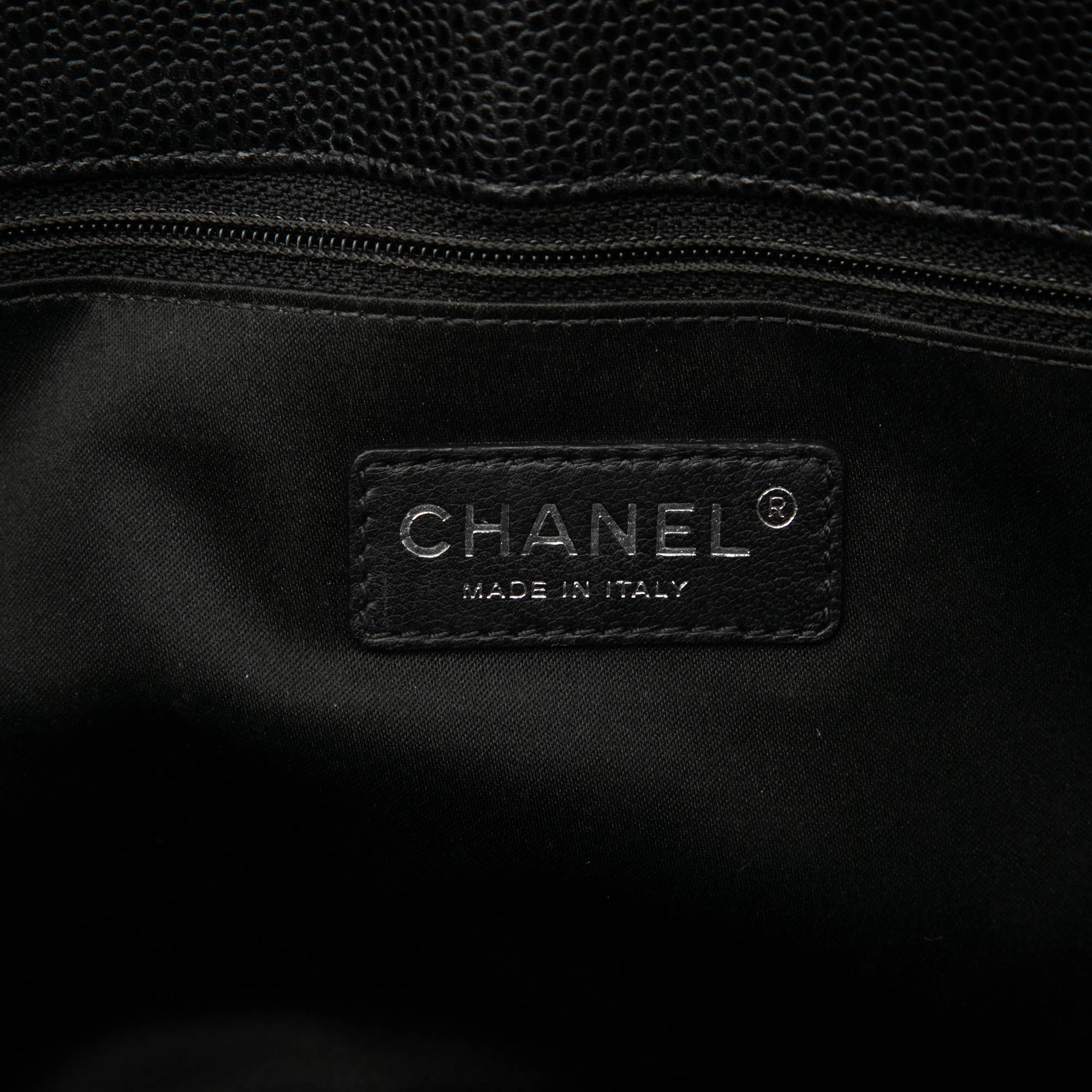 Chanel Caviar Grand Shopping Tote - image 5