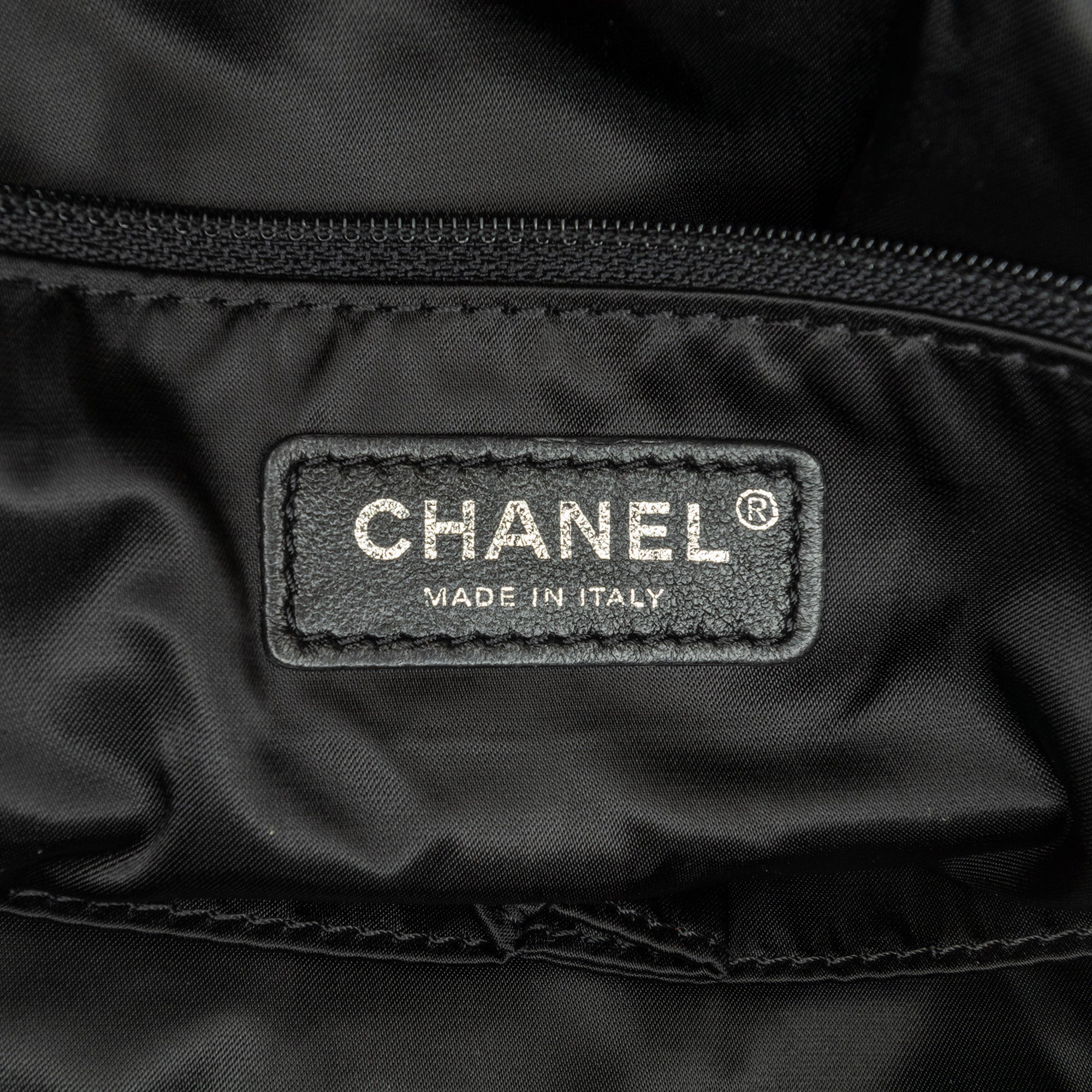 Chanel Large Quilted Knit Pluto Glitter Satchel - image 5
