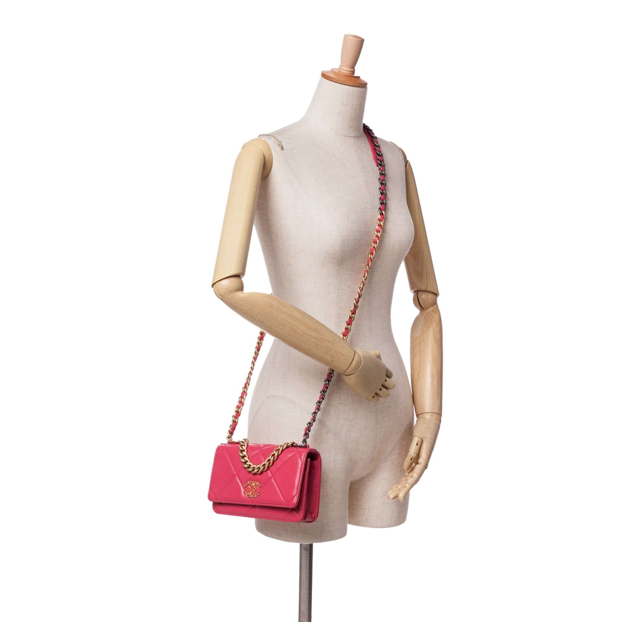 Chanel Quilted Lambskin 19 Wallet on Chain