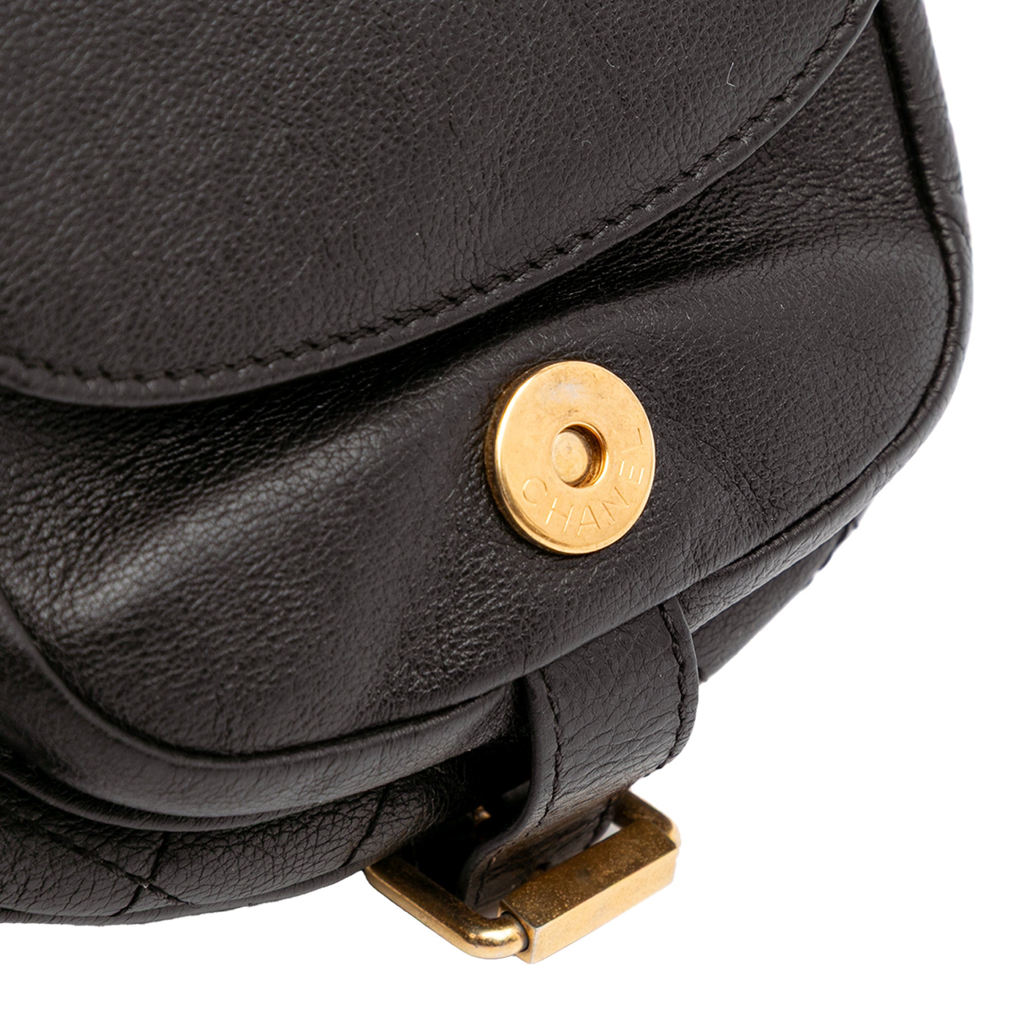 Chanel Quilted Grained Calfskin Casual Trip Messenger - image 10