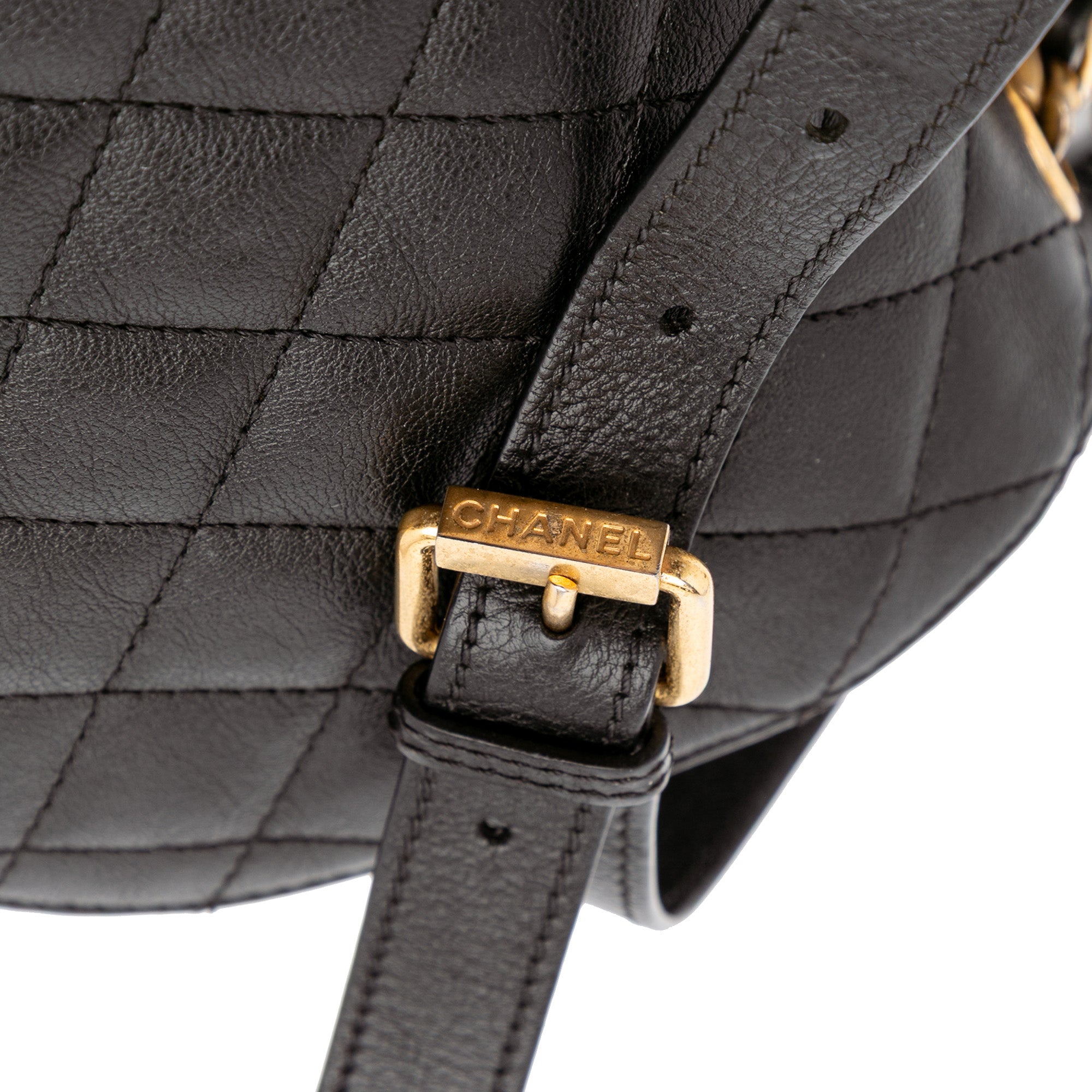 Chanel Quilted Grained Calfskin Casual Trip Messenger - image 8