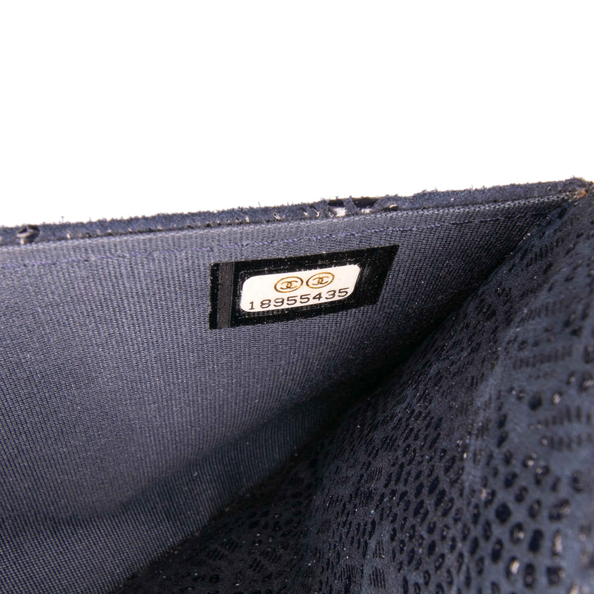 Chanel CC Lace Overlay Goatskin Wallet On Chain - image 6