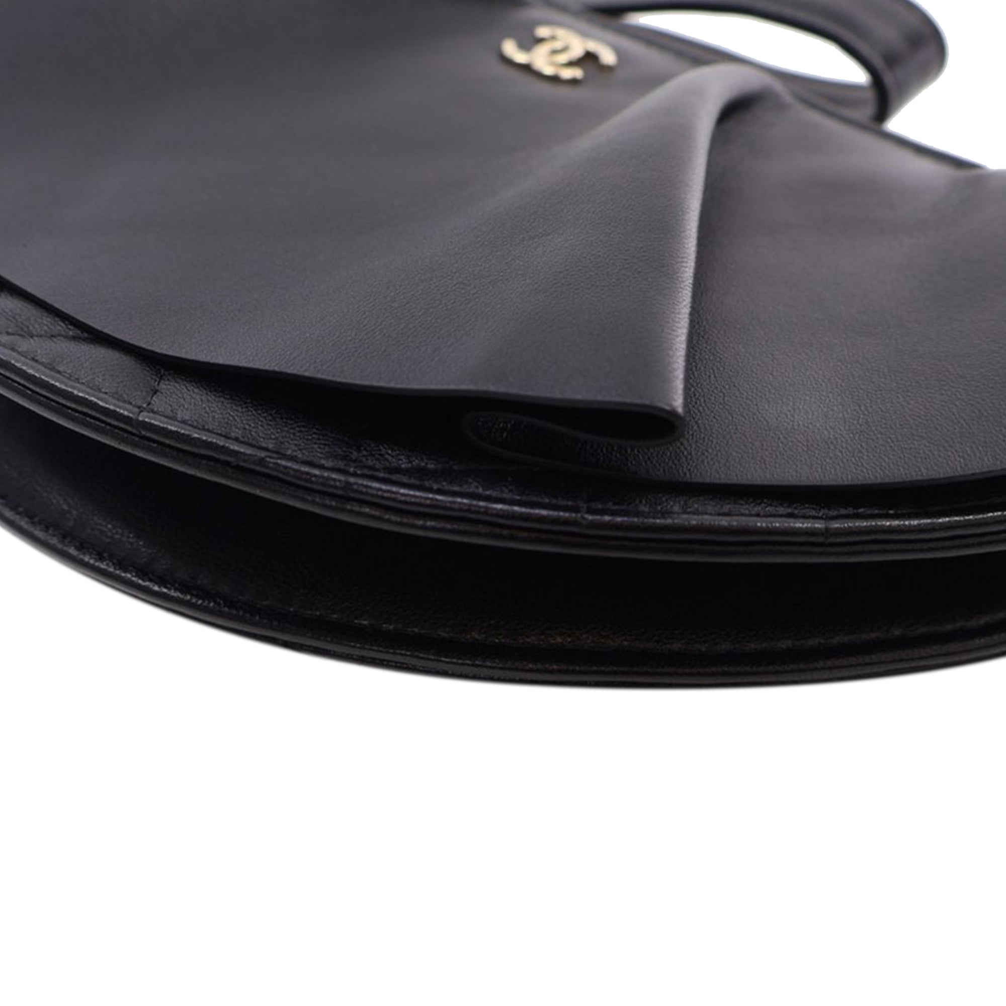 Chanel Quilted Lambskin Wave Clutch - image 10