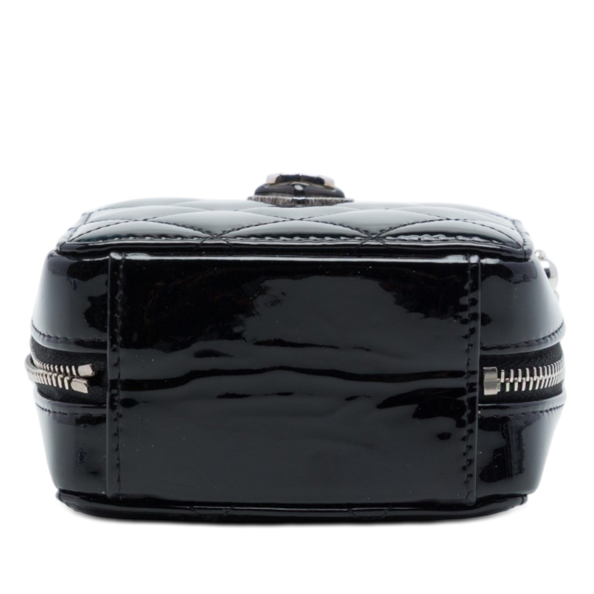 Chanel CC Quilted Patent Diamond Resin Clutch With Chain - image 3