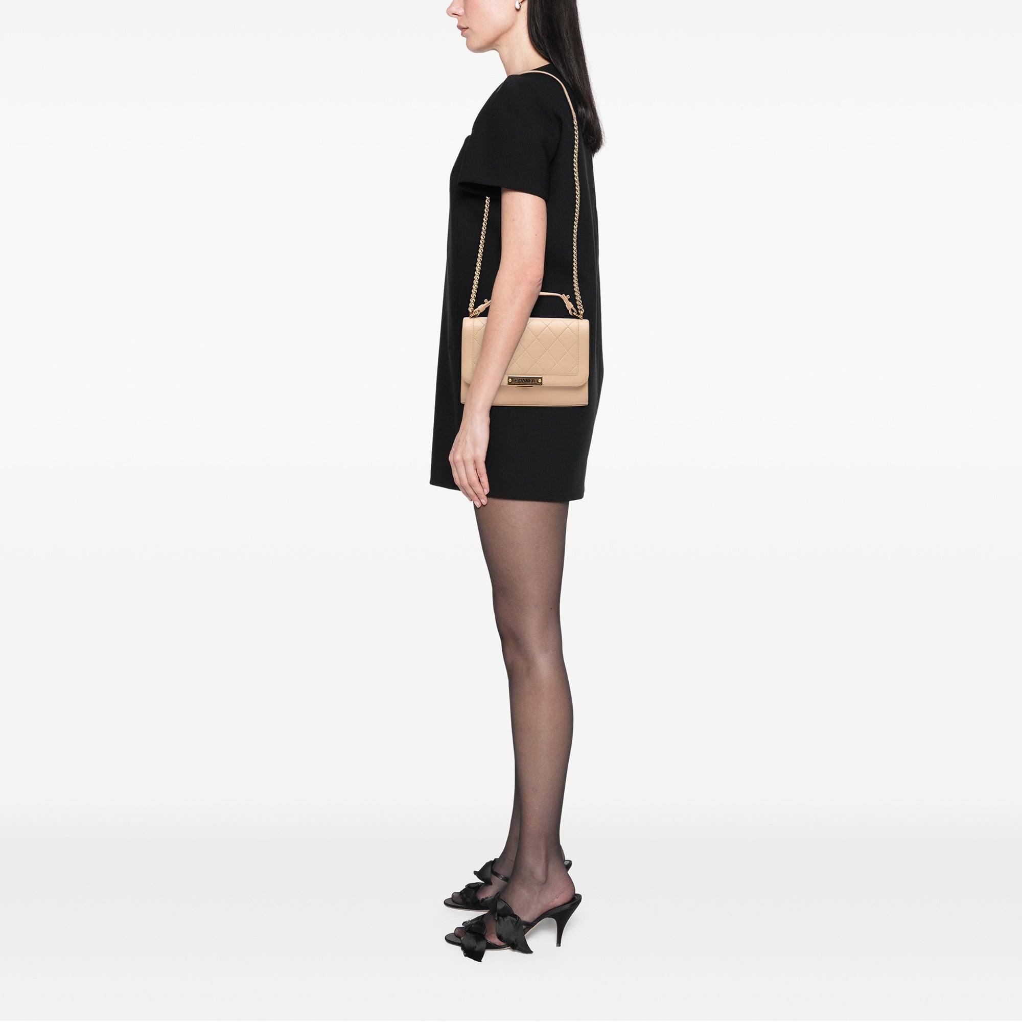 Chanel Medium Quilted Calfskin Label Click Flap - image 13