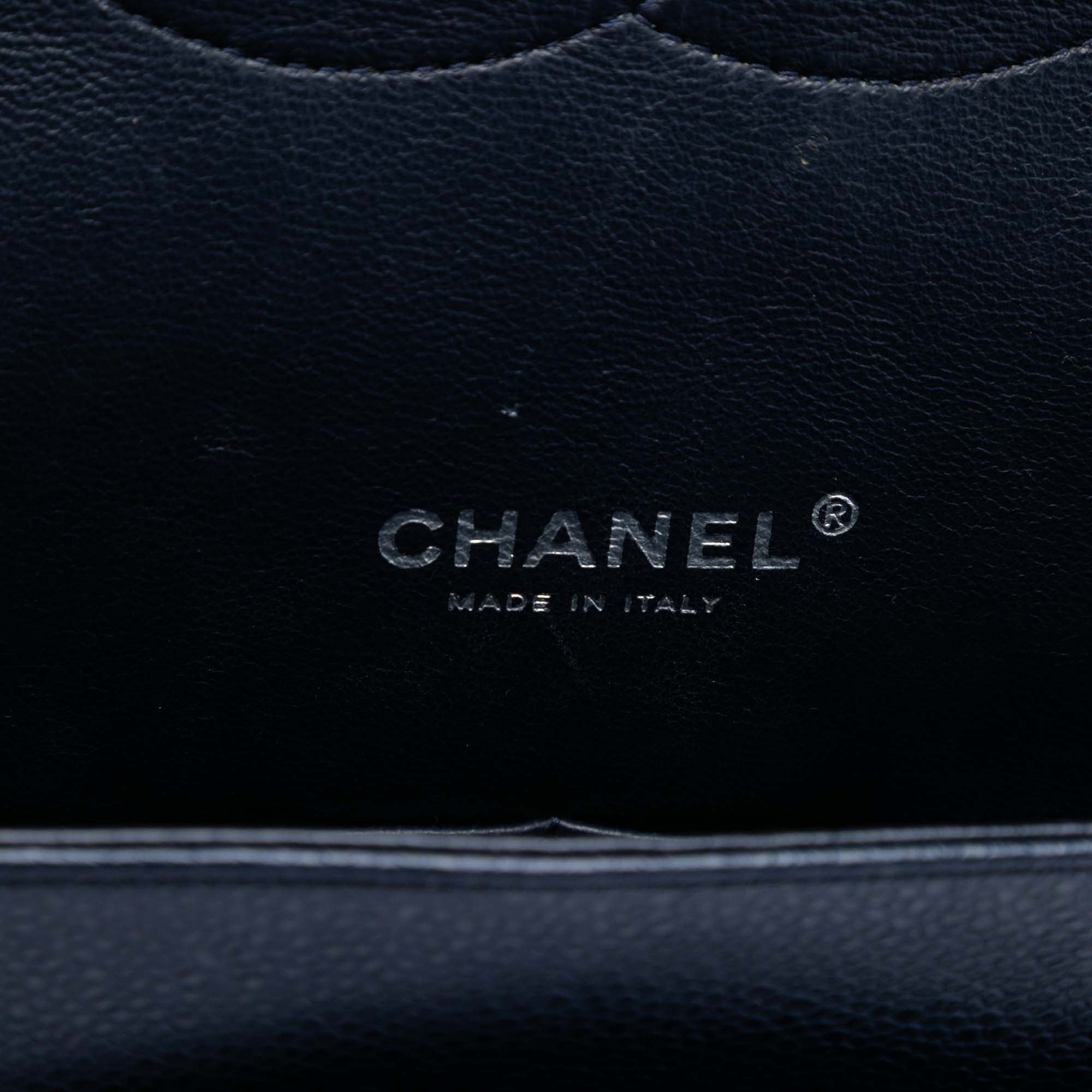 Chanel Maxi Classic Caviar Double Flap - image 5