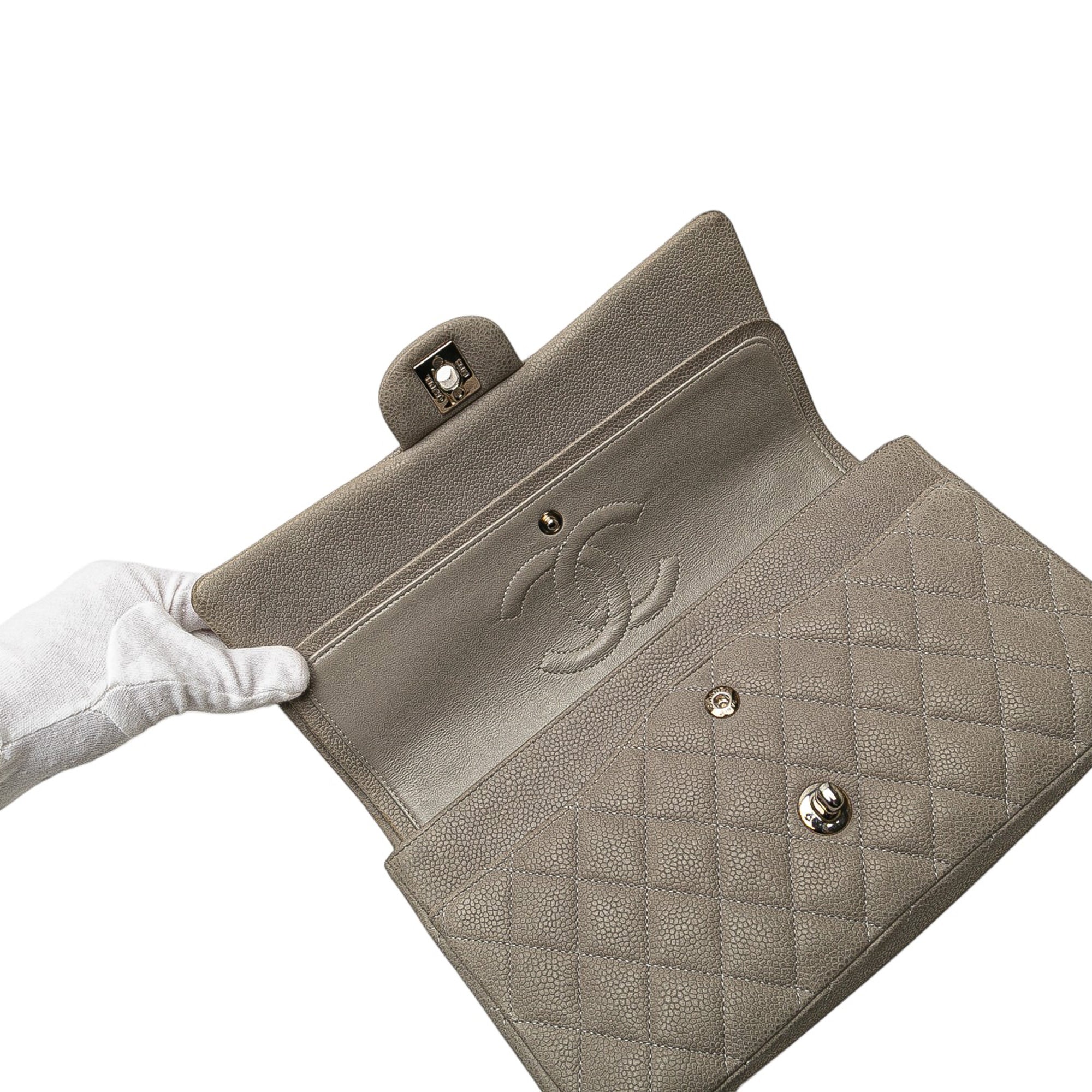 Chanel Medium Classic Caviar Double Flap - image 8