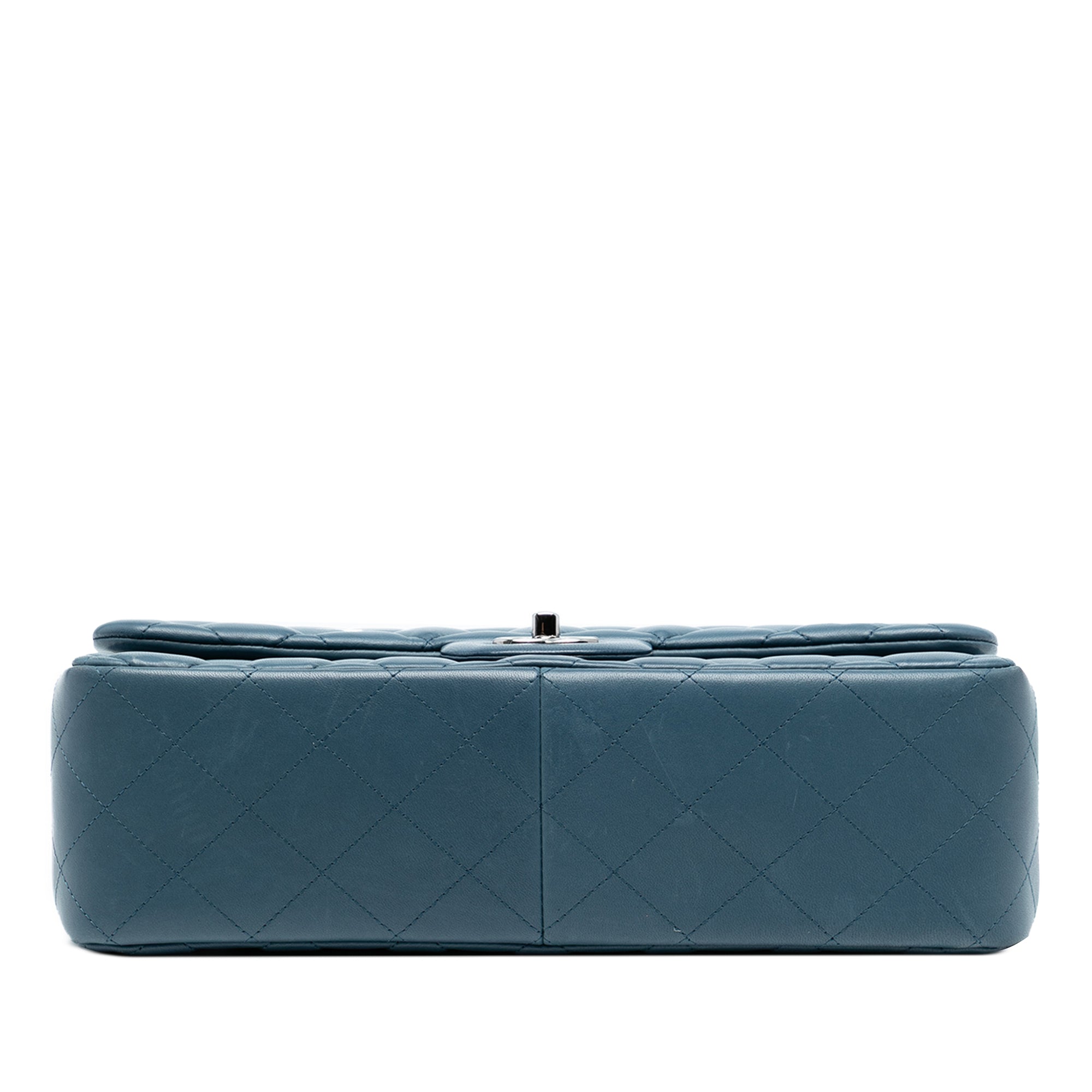 Chanel Jumbo Classic Lambskin Double Flap - image 3
