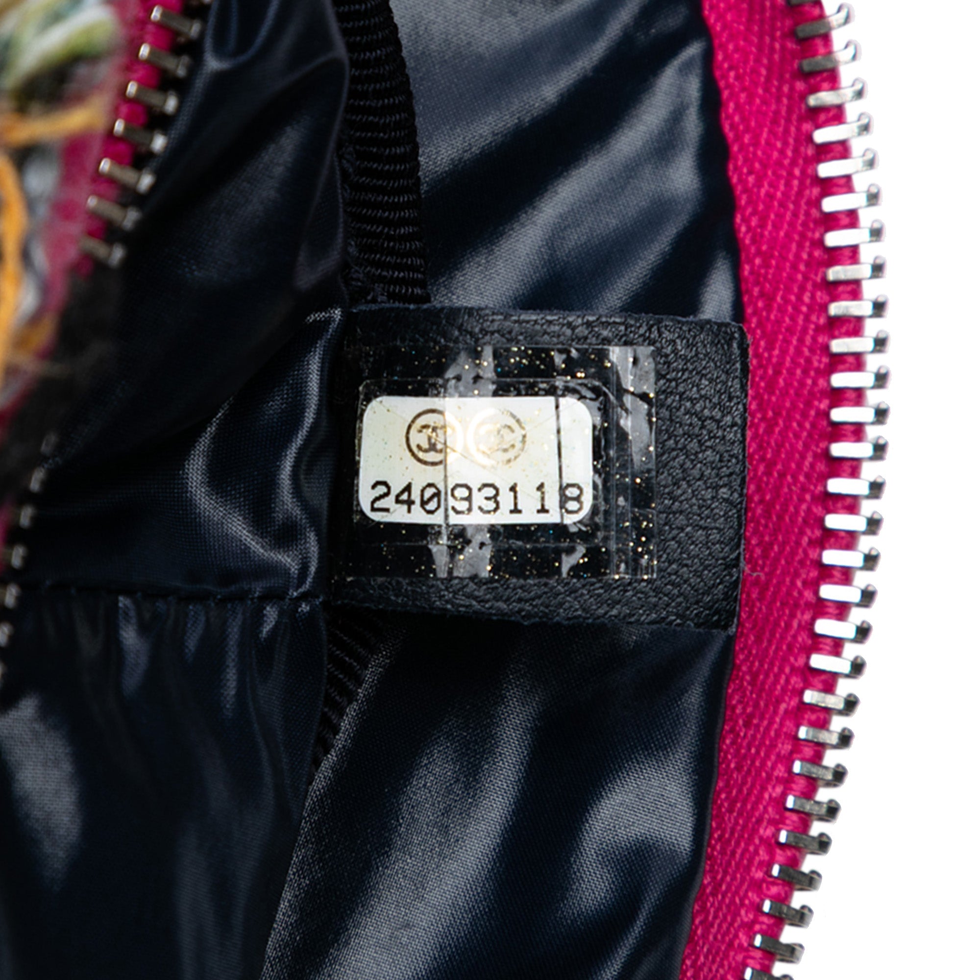Chanel Tweed and Stitched Calfskin Gabrielle Waist Bag - image 5