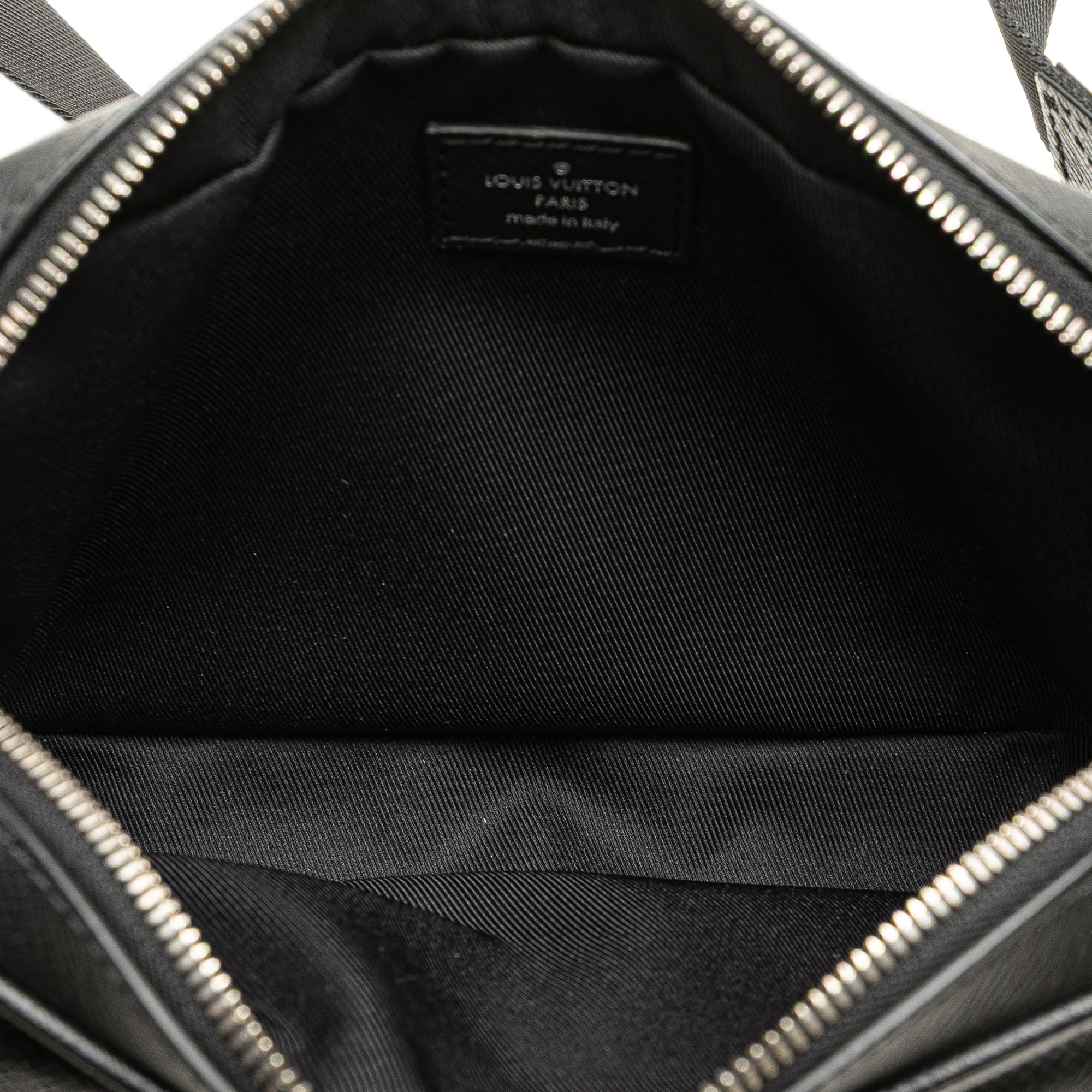 Louis Vuitton Monogram Eclipse Taigarama Outdoor Bumbag - image 4