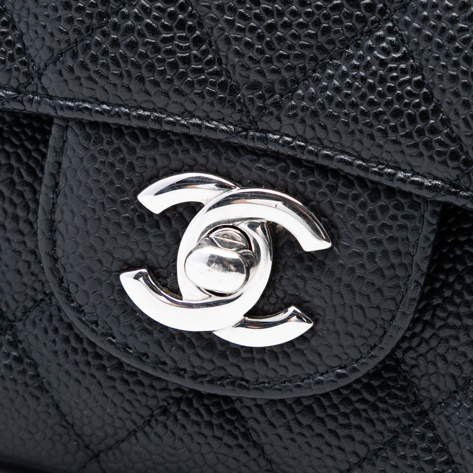 Chanel Medium Classic Caviar Double Flap - image 5