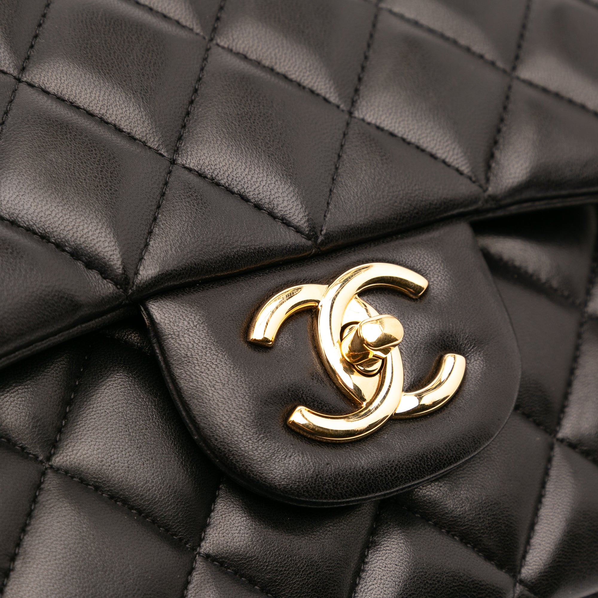 Chanel Maxi Classic Lambskin Double Flap - image 9