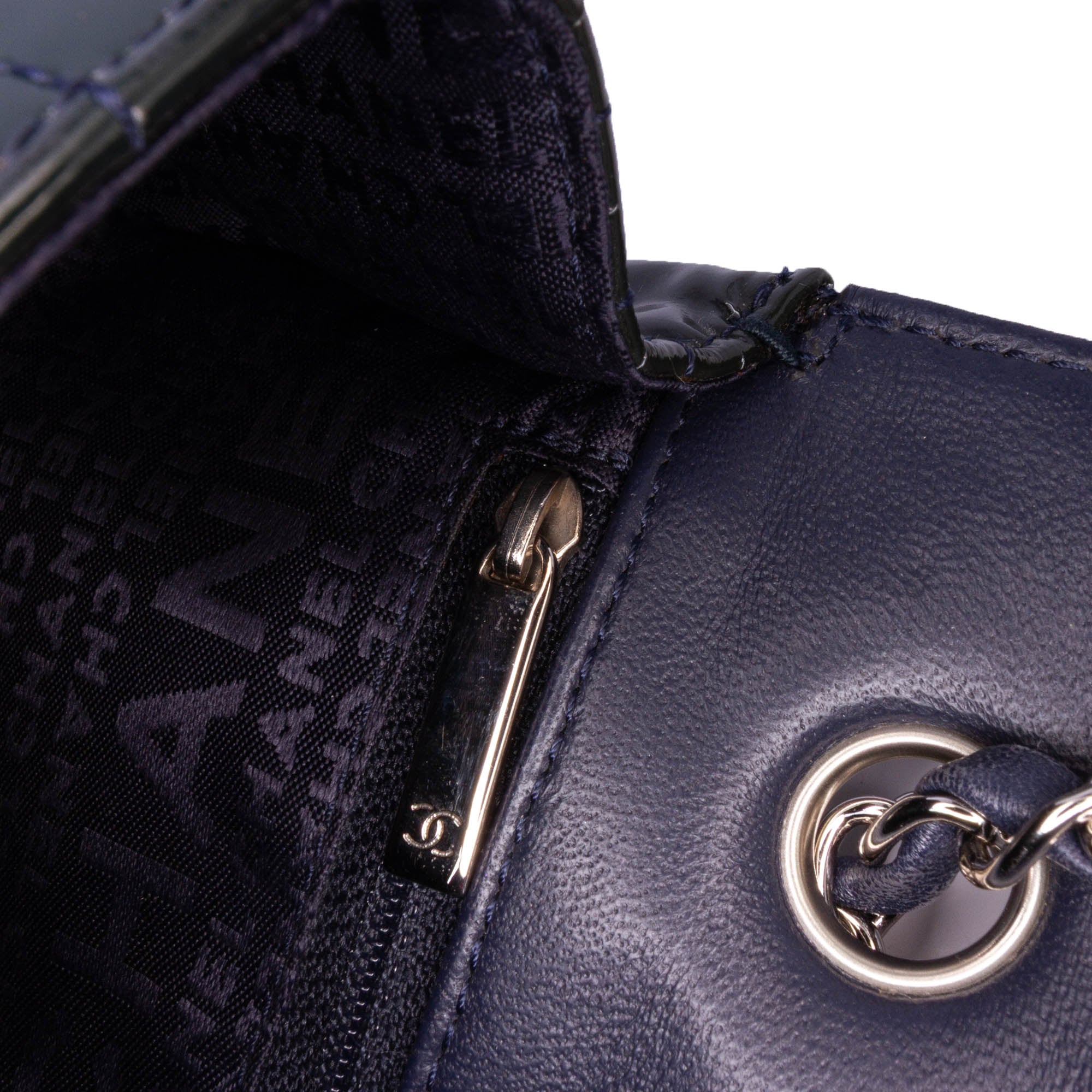 Chanel Medium Quilted Patent Horizontal Single Flap - image 7