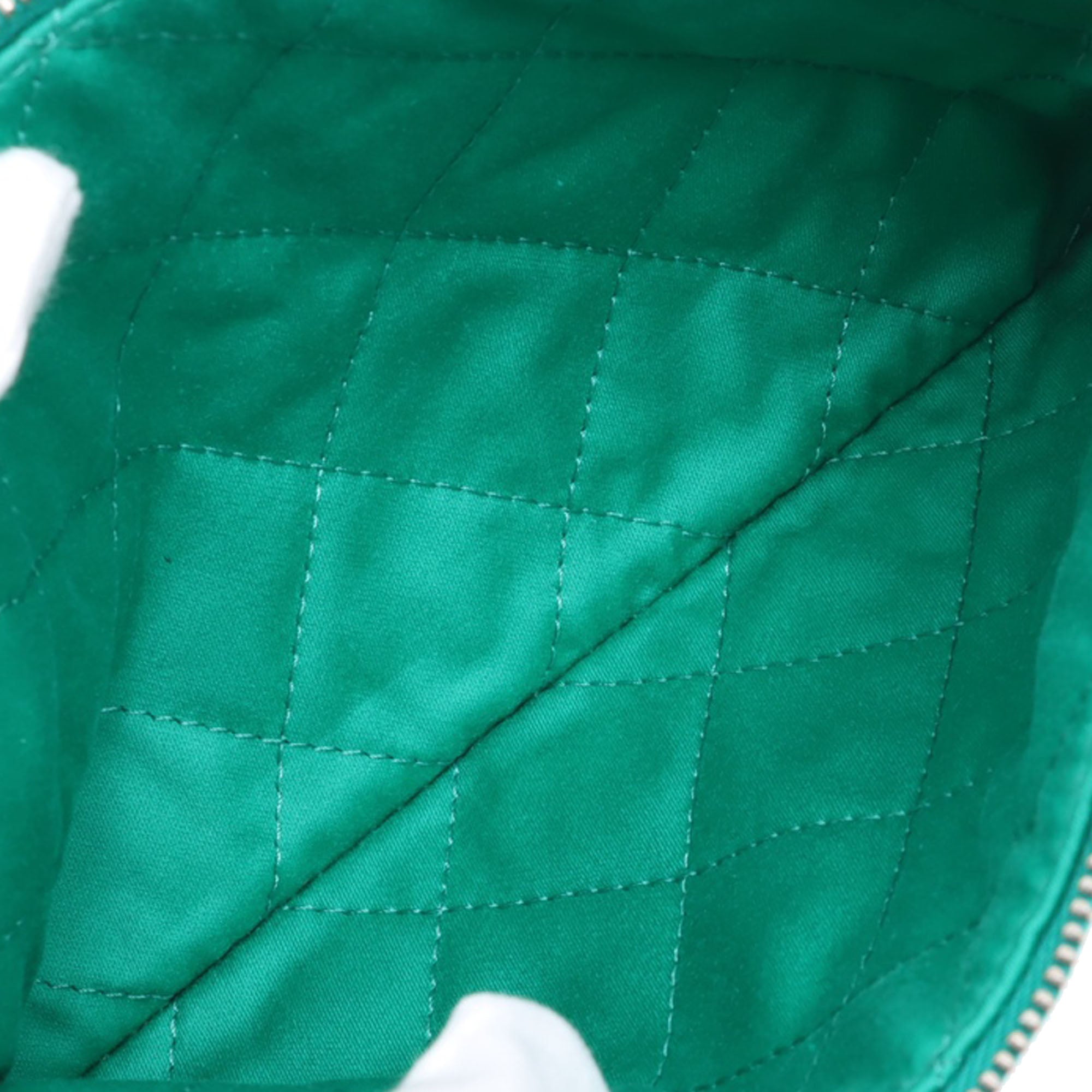 Chanel Medium Quilted Shiny Calfskin 22 Handbag - image 5