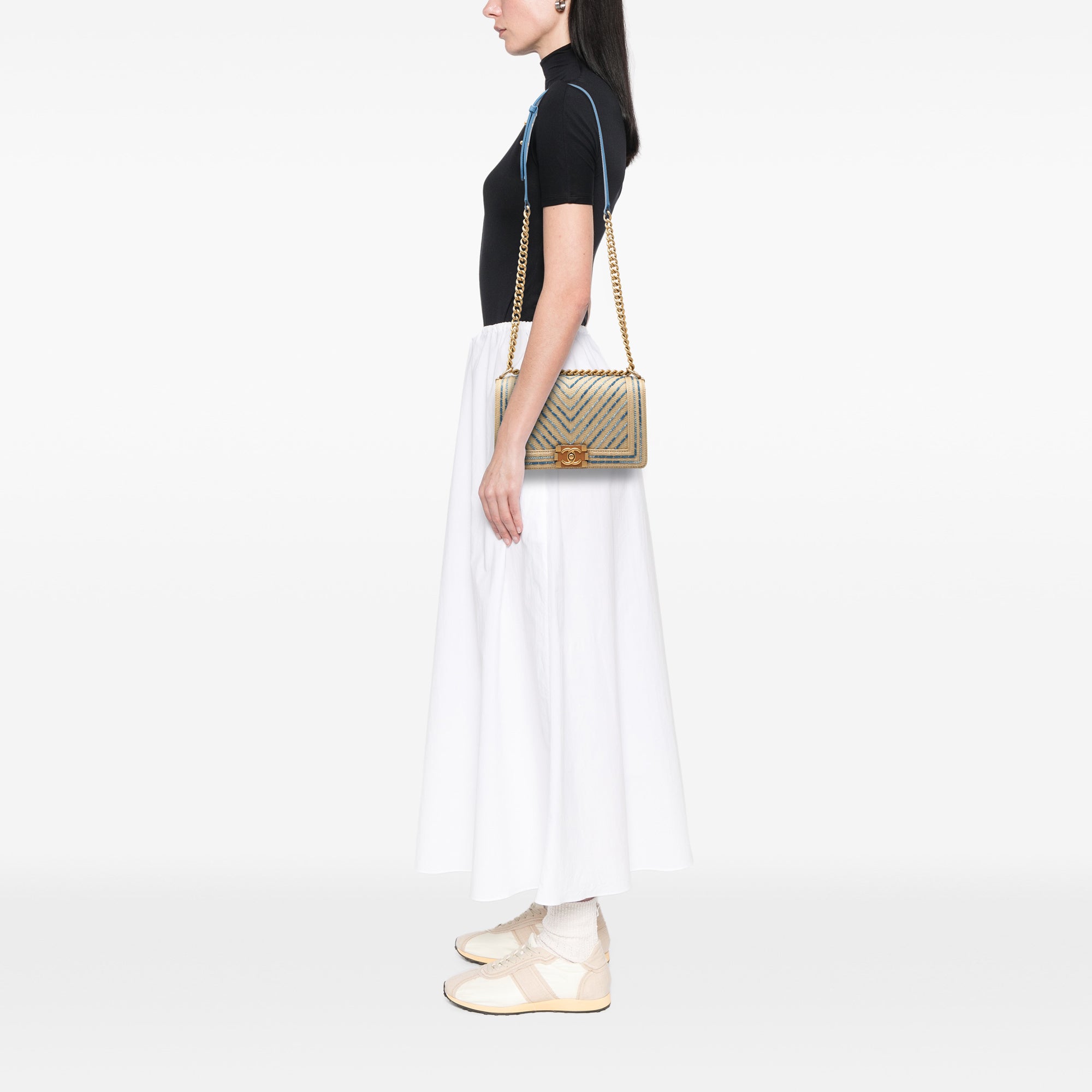 Chanel Old Medium Chevron Raffia Boy Flap - image 7