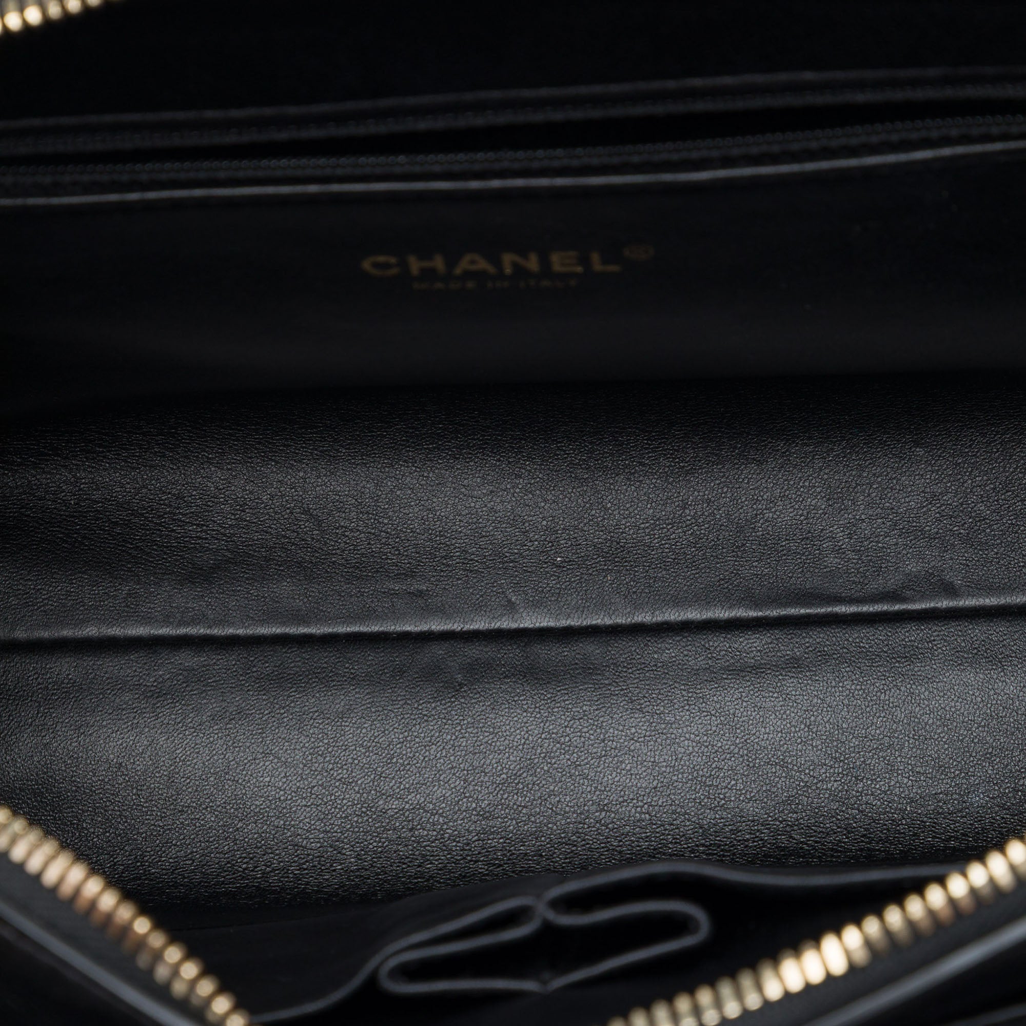 Chanel CC Chevron Calfskin Medal Flap - image 4