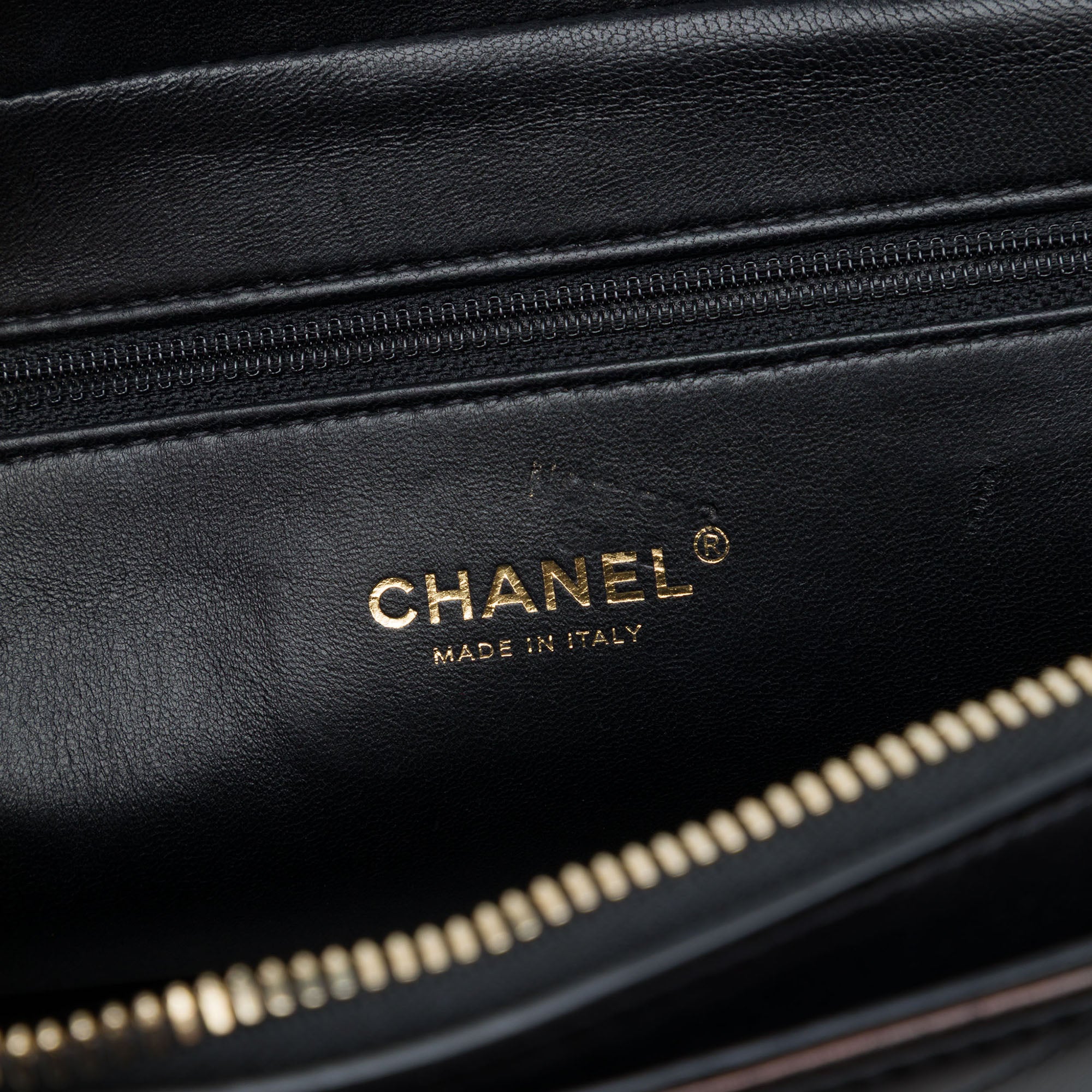 Chanel CC Chevron Calfskin Medal Flap - image 5