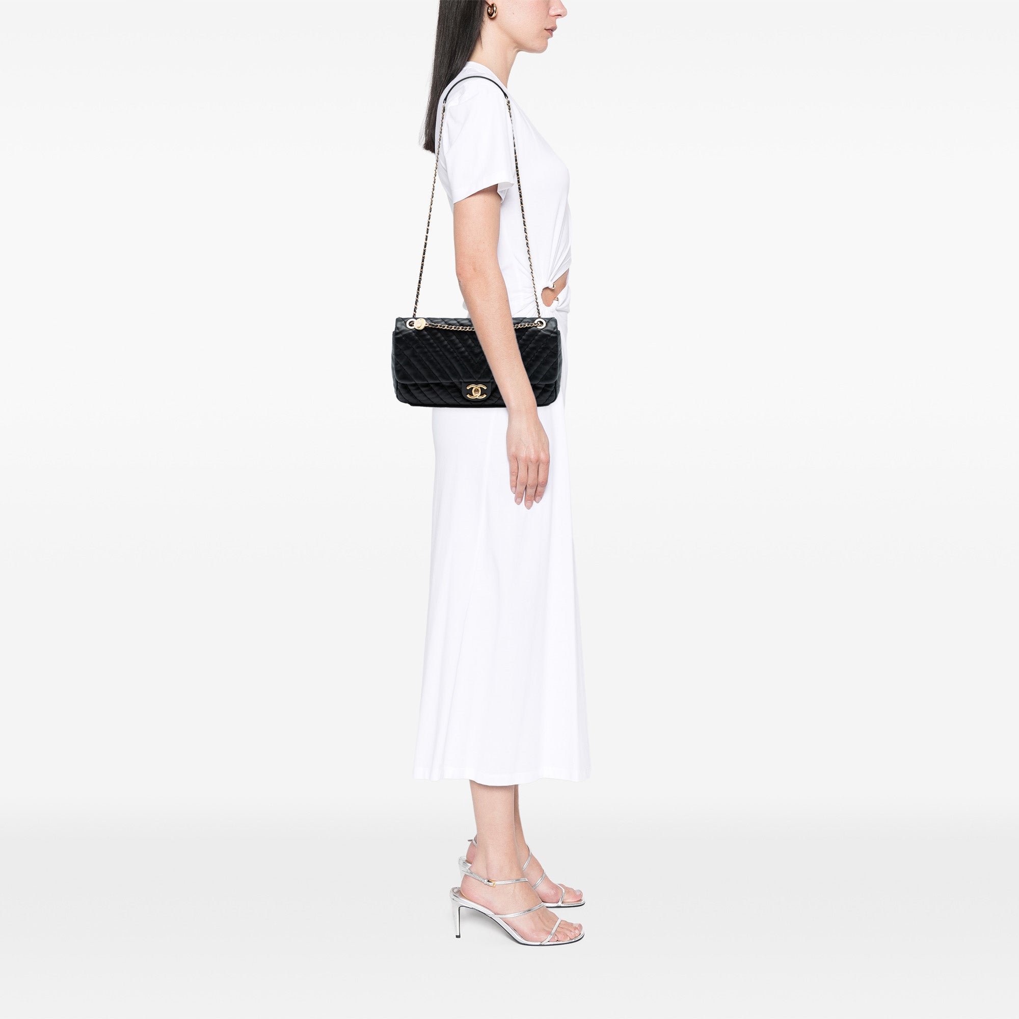 Chanel Jumbo Chevron Iridescent Calfskin Surpique Flap - image 7