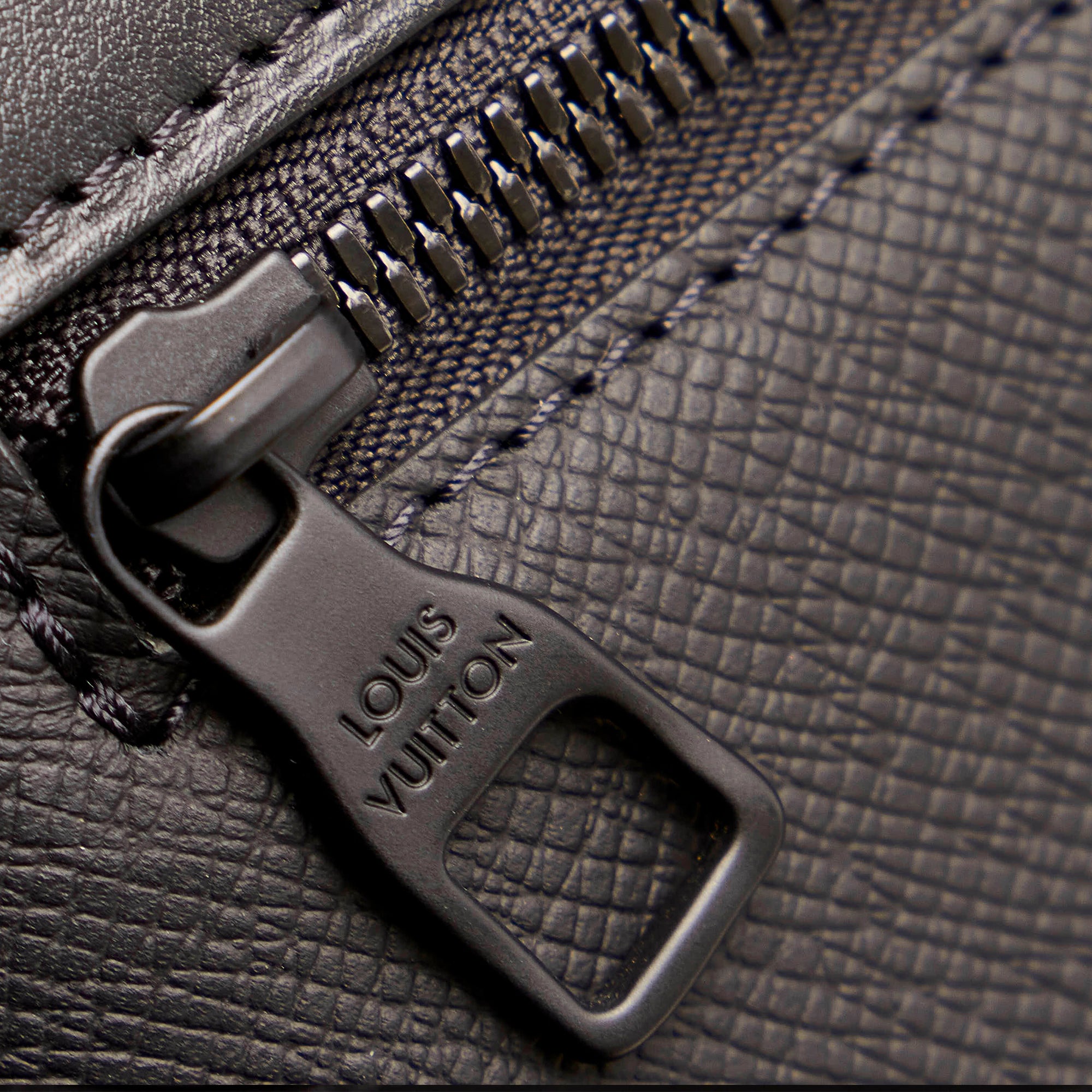 Louis Vuitton Taiga Rainbow Steamer PM - image 8