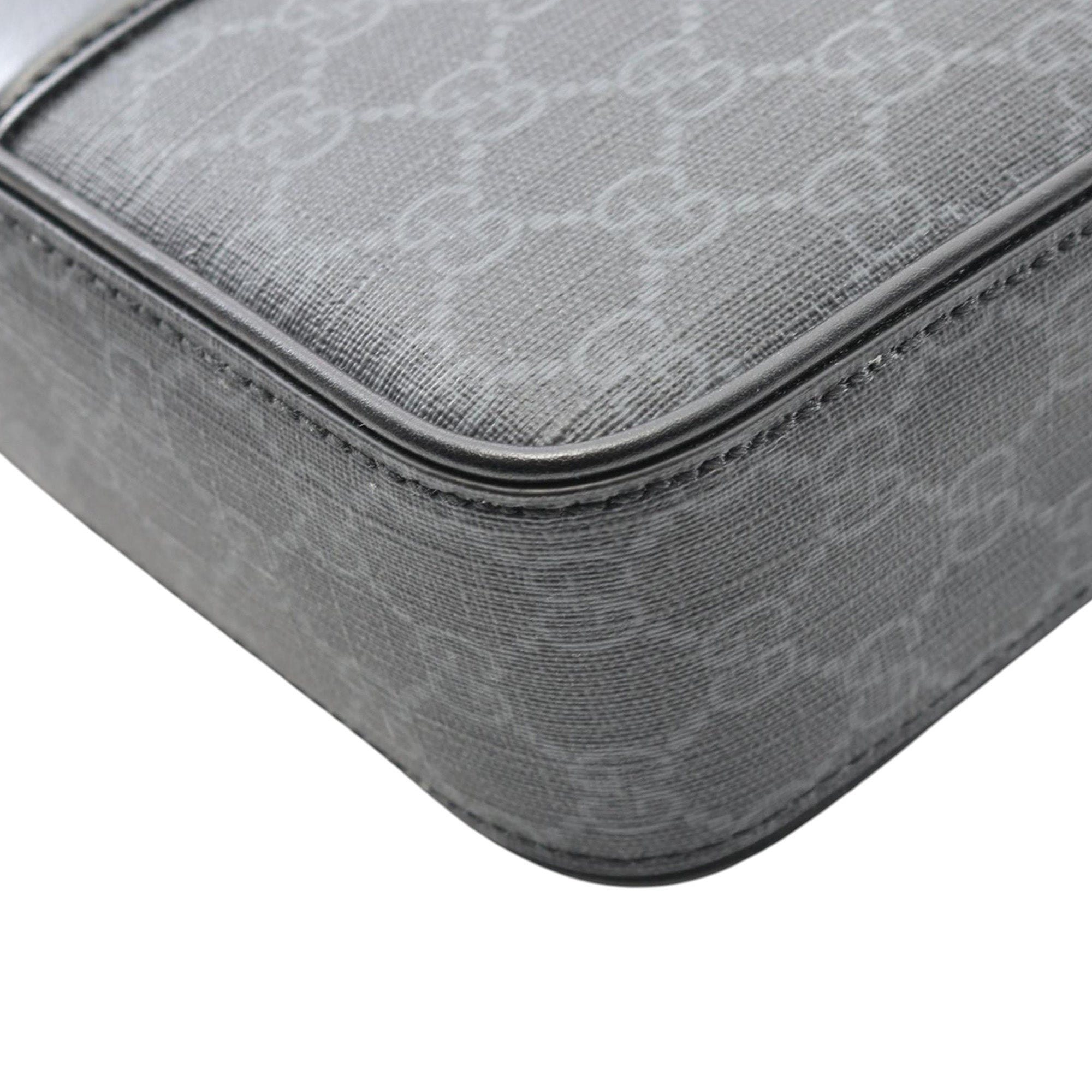 Gucci Large GG Supreme Web Tote - image 5