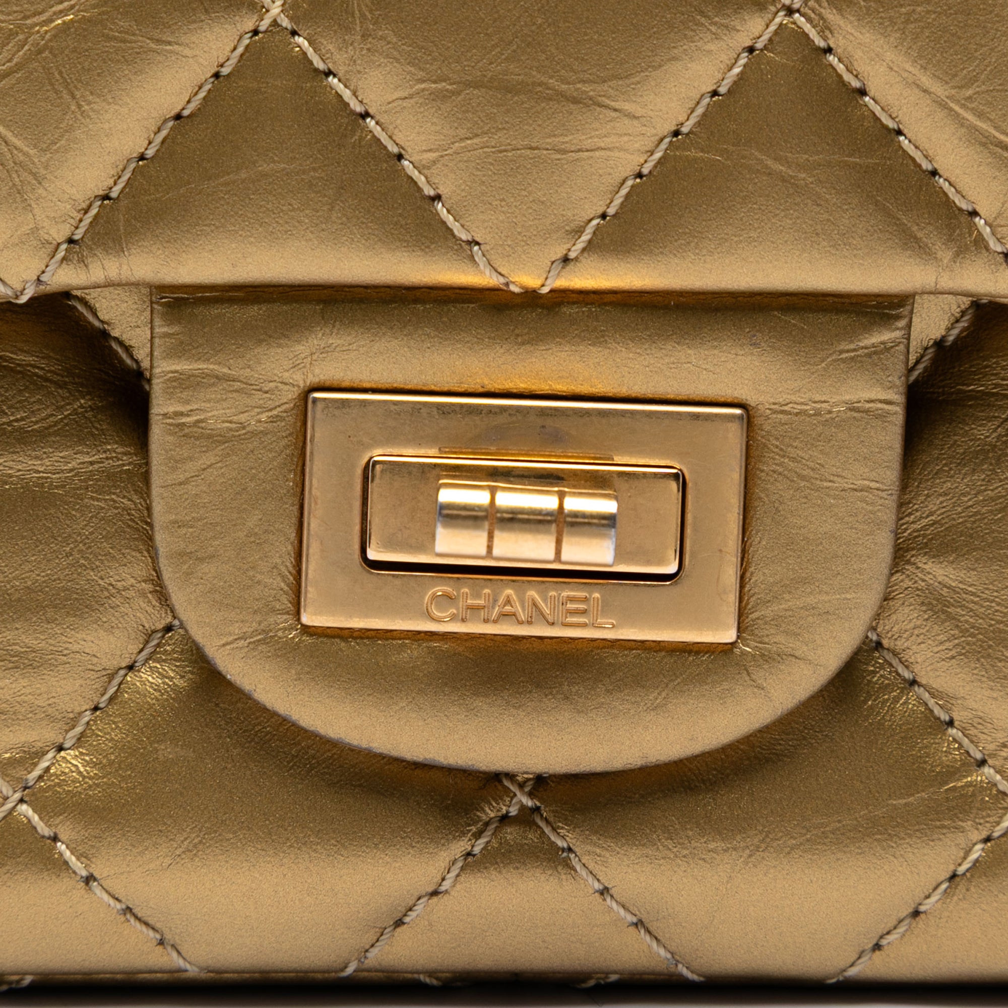 Chanel Quilted Metallic Aged Calfskin Reissue 2.55 Double Flap 226 - image 5