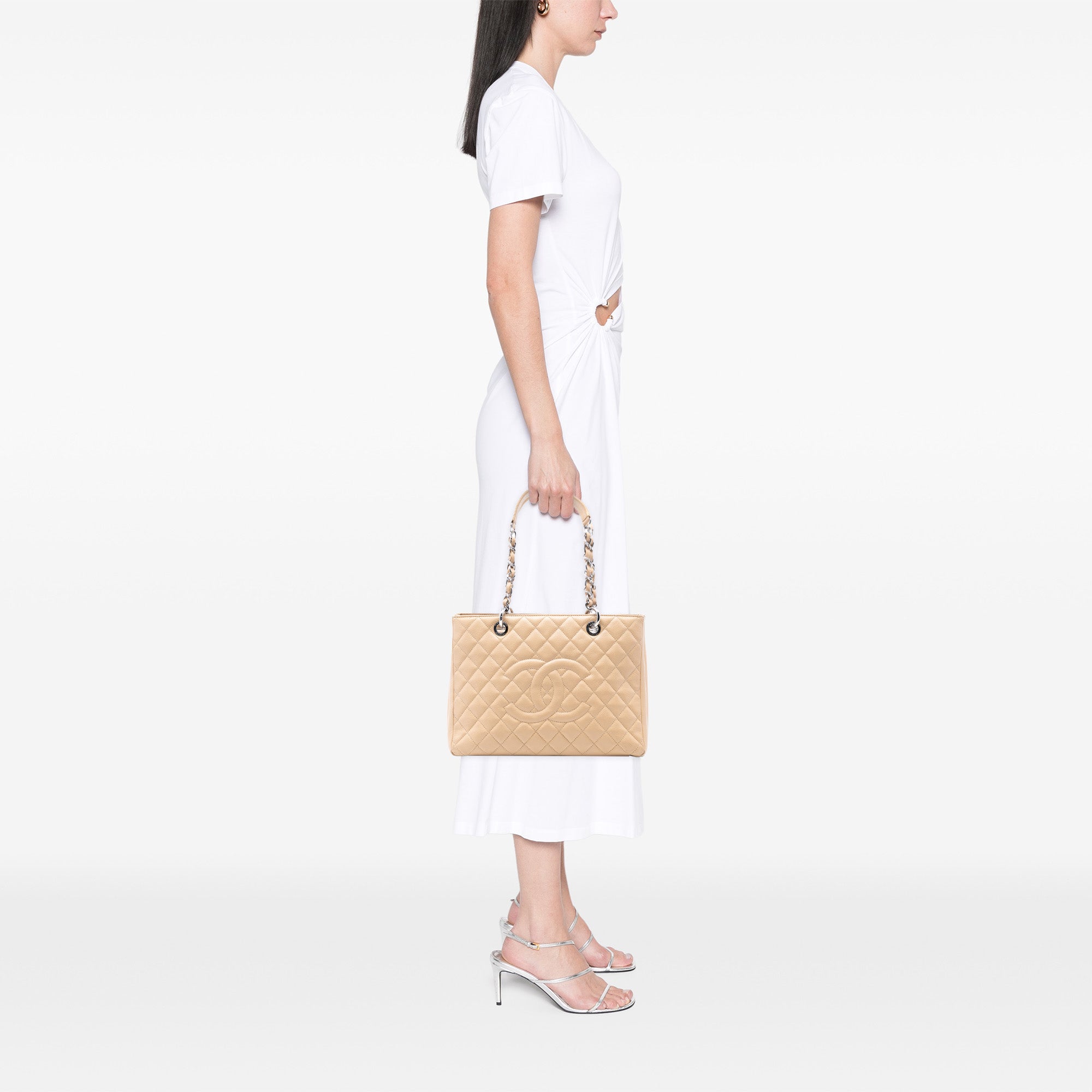 Chanel Caviar Grand Shopping Tote - image 7