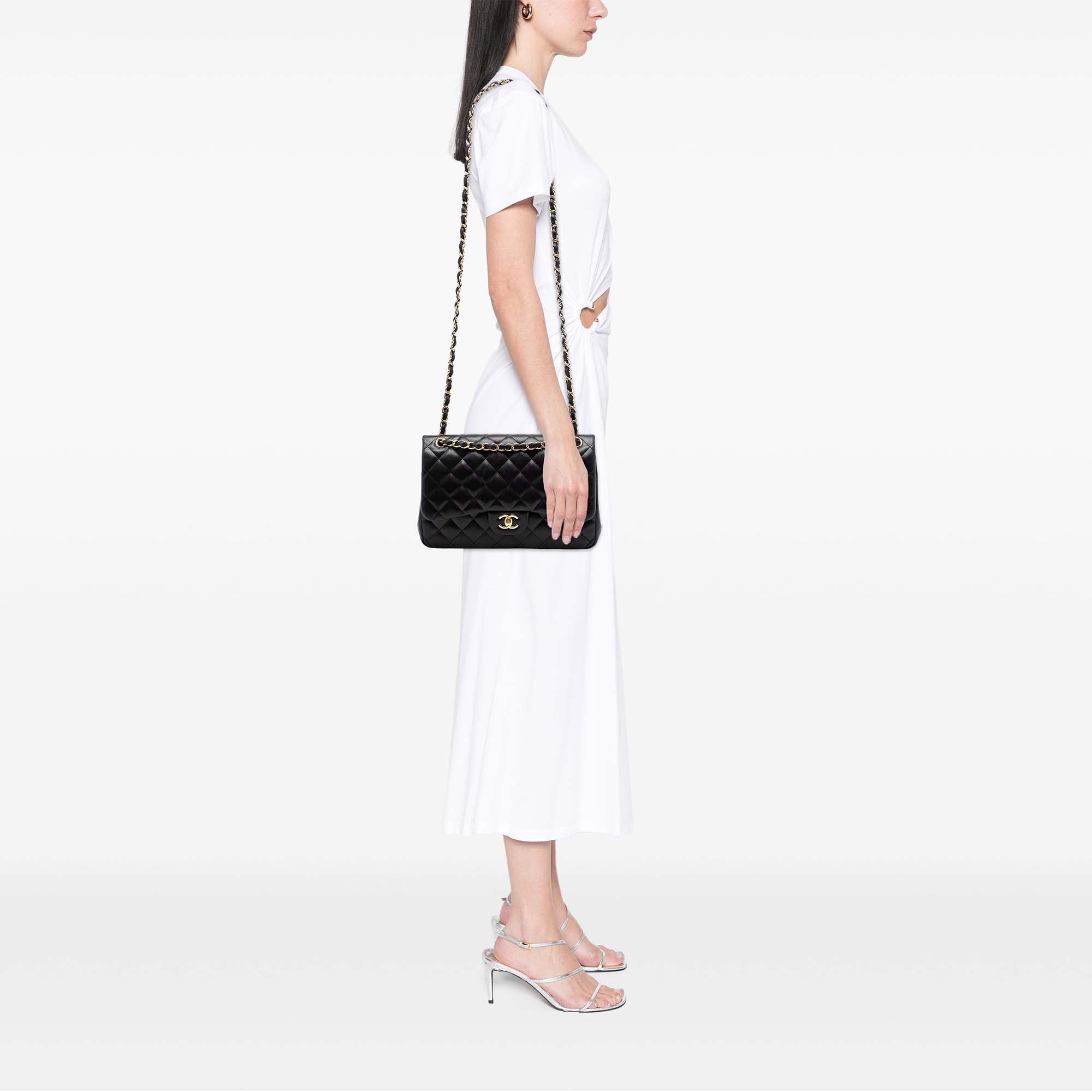 Chanel Jumbo Classic Lambskin Double Flap - image 6