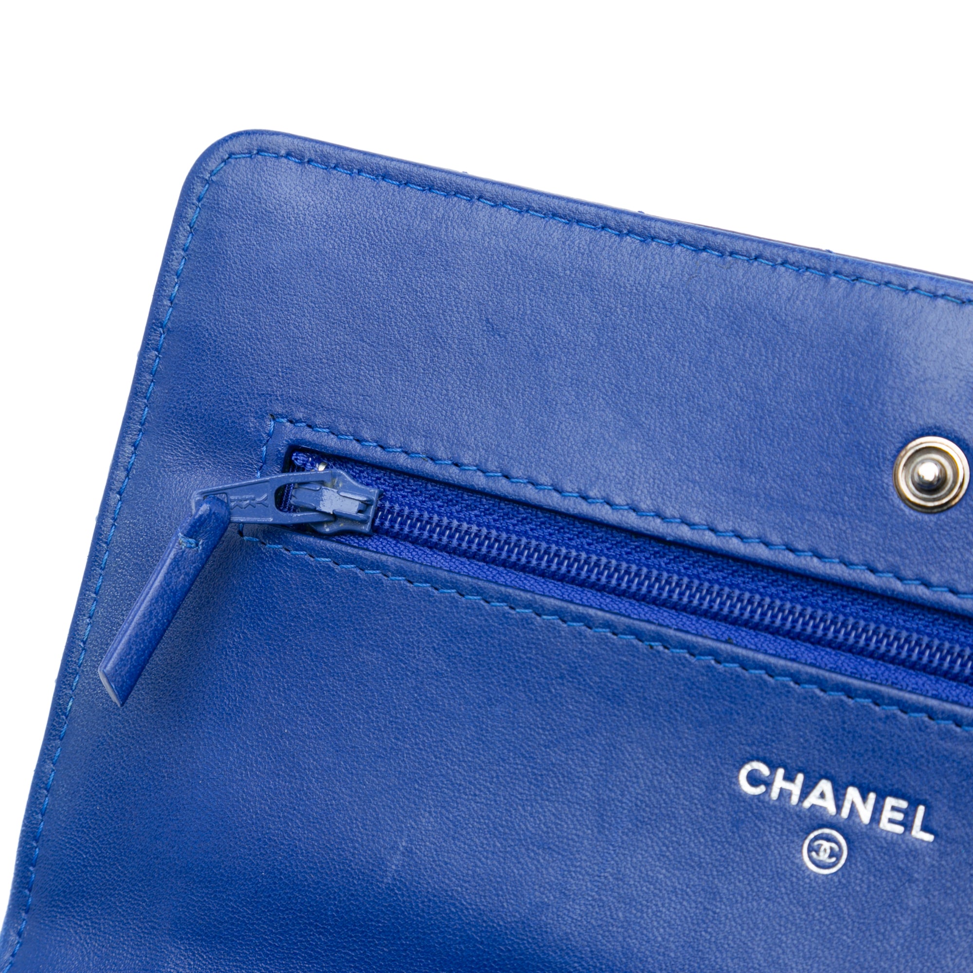 Chanel Lambskin Chevron Trendy Wallet On Chain - image 8