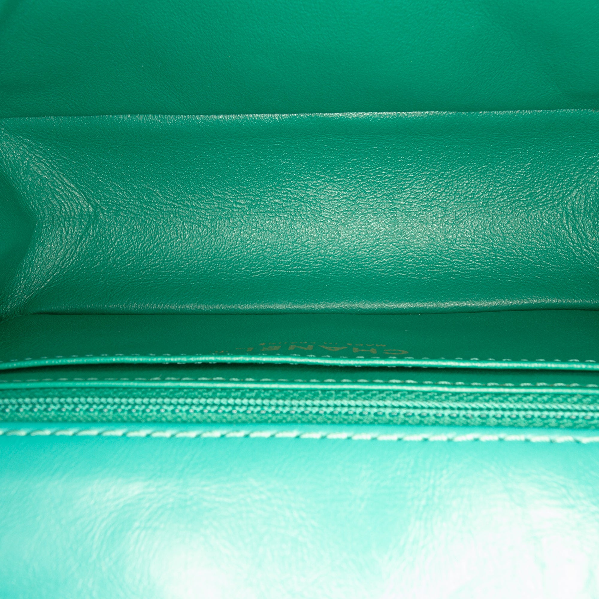 Chanel Quilted Aged Calfskin Reissue 2.55 Single Flap 224 - image 4