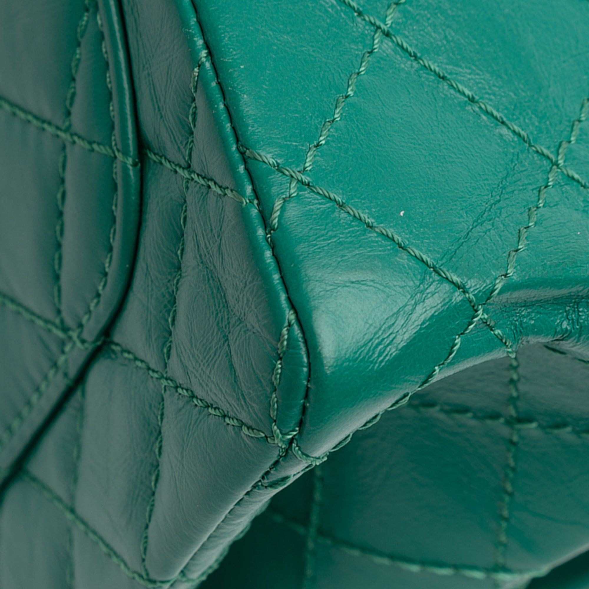 Chanel Quilted Aged Calfskin Reissue 2.55 Single Flap 224 - image 9
