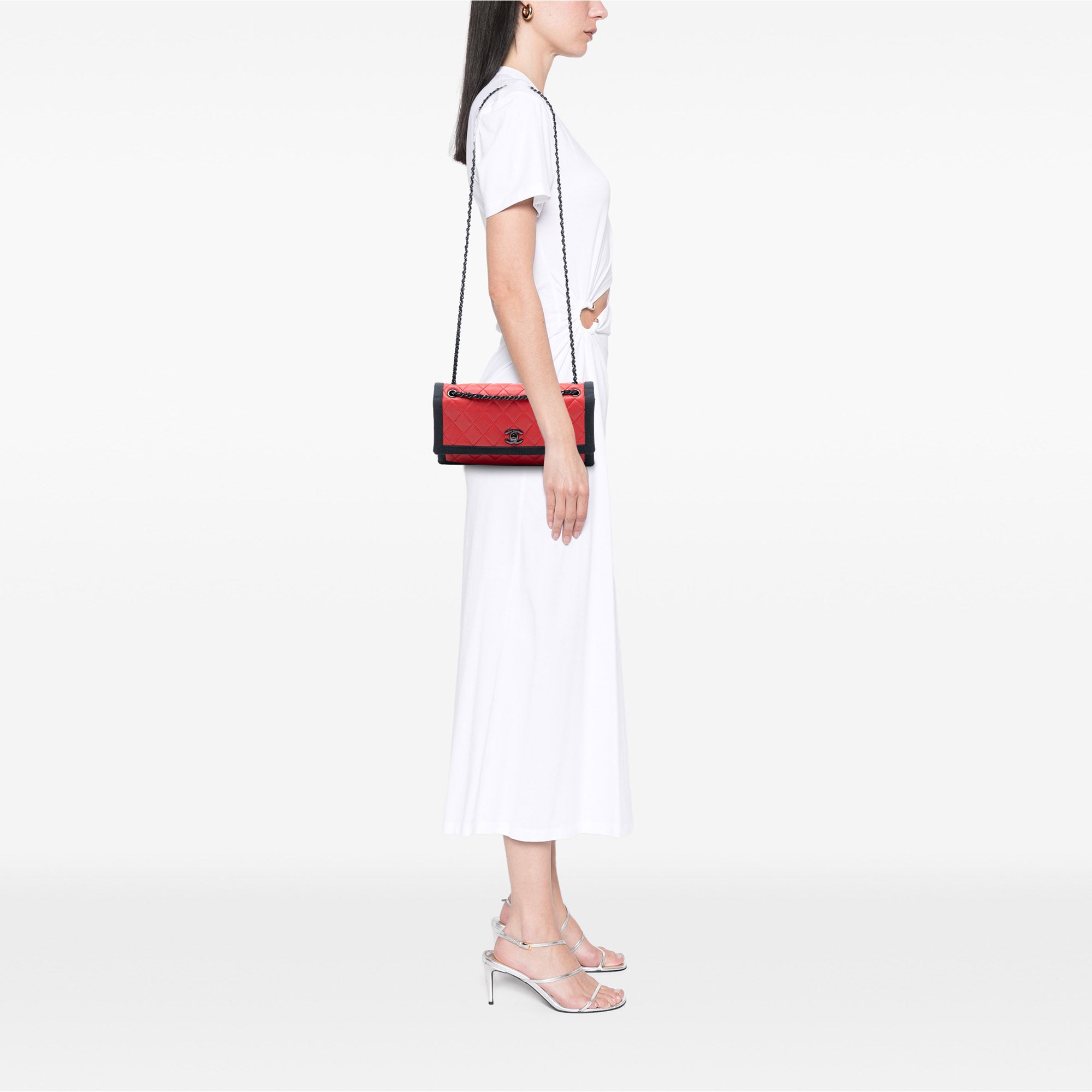 Chanel Medium CC Bicolor Quilted Lambskin Grosgrain Single Flap - image 7